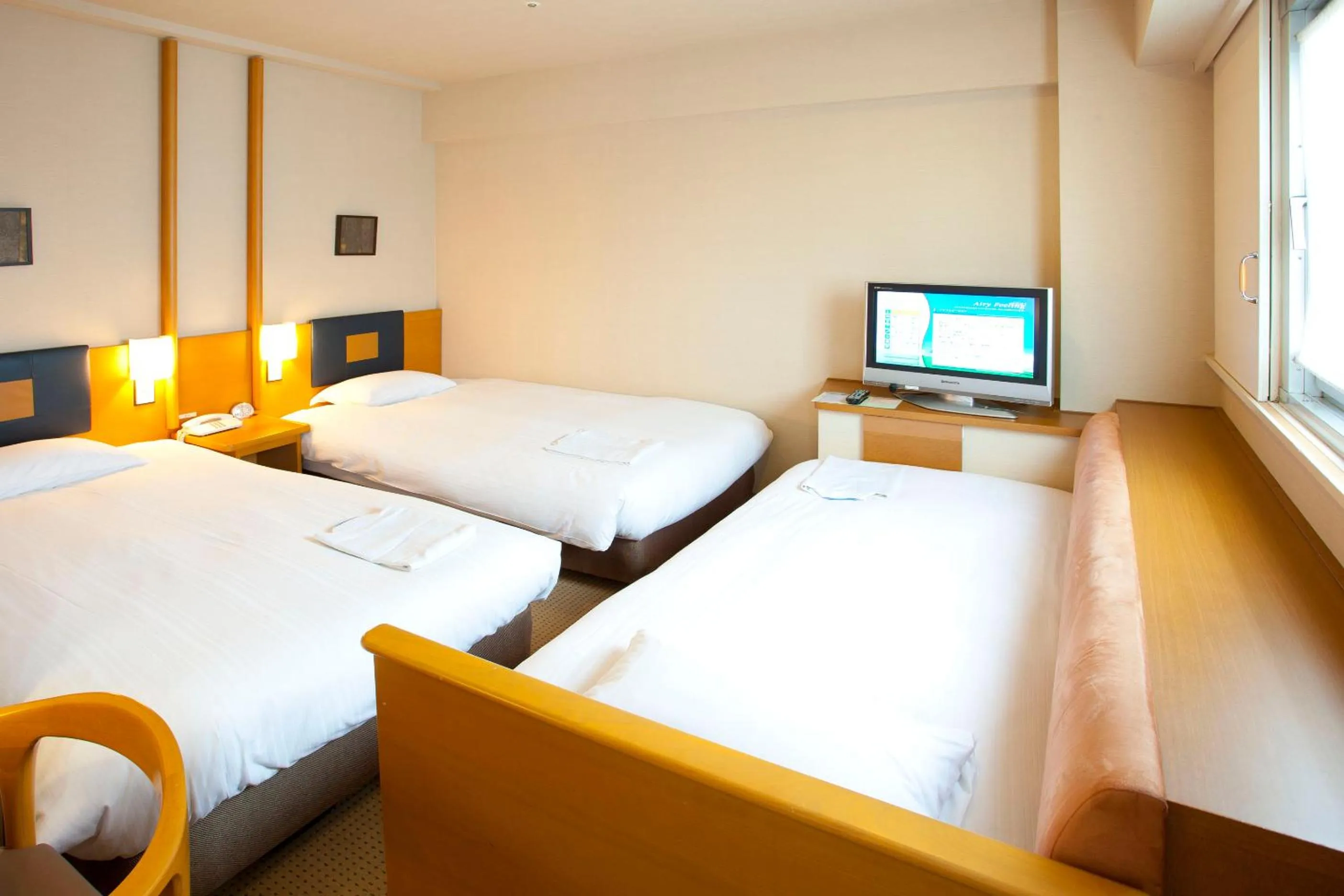 Bed in Pearl Hotel Ryogoku