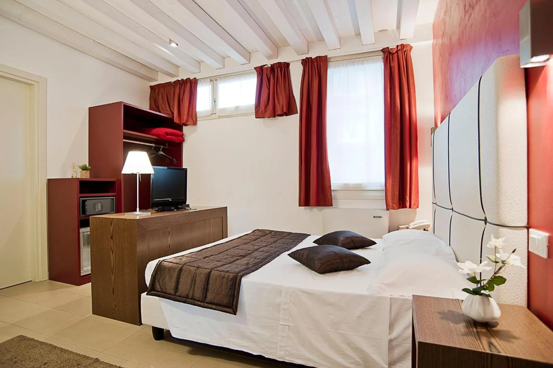 Photo of the whole room, Bed in Al Canal Regio - Guest House