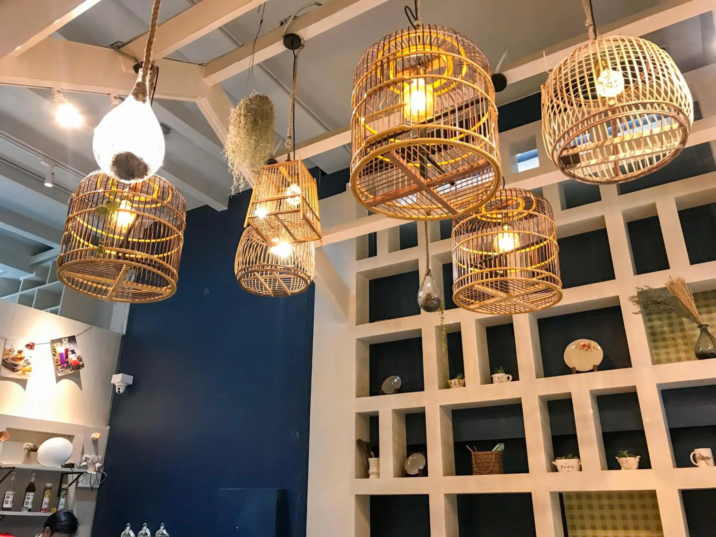 Restaurant/places to eat in Kinnon Deluxe Hostel Coworking Cafe