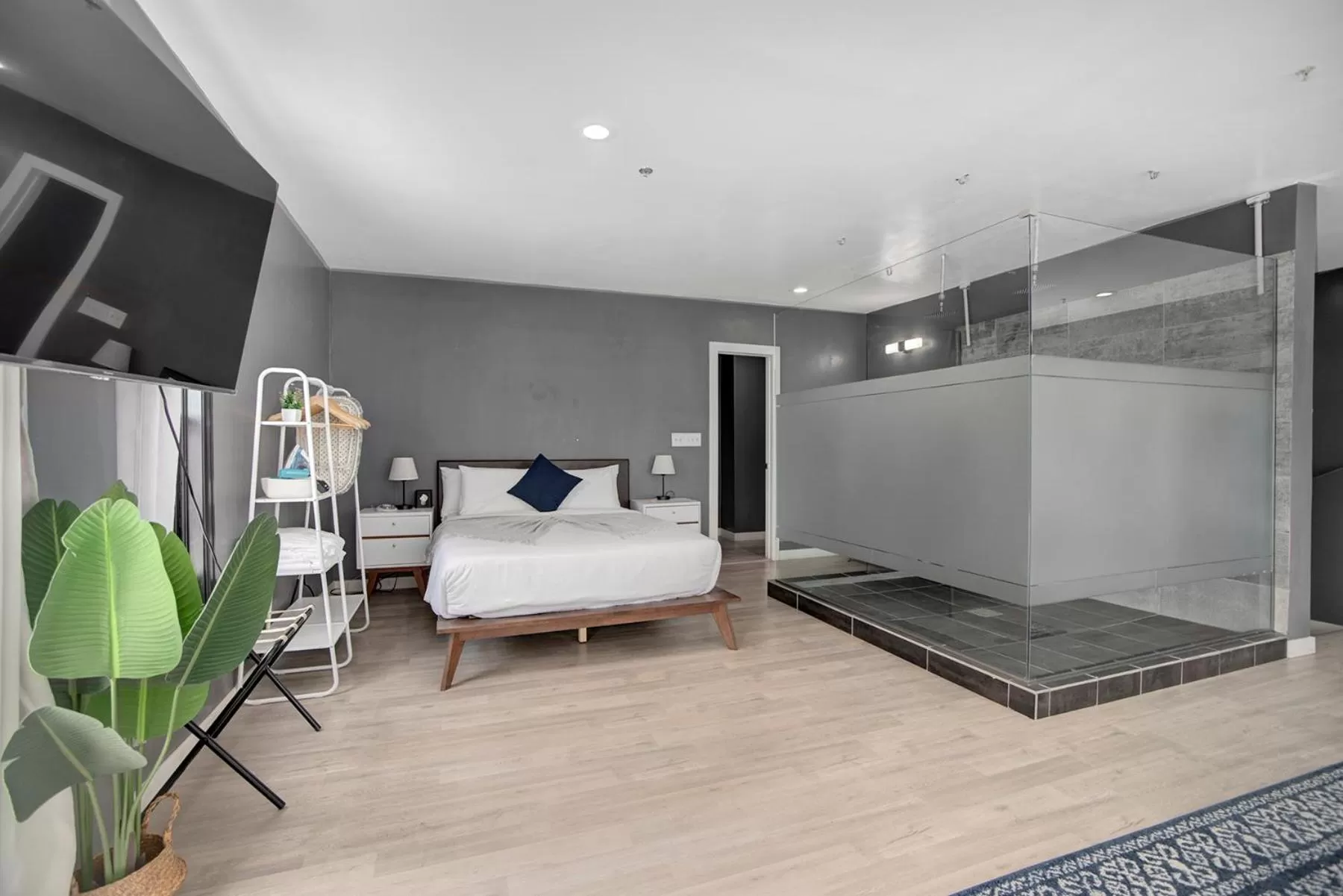 Bathroom, Bed in Good Hotels Downtown Denver