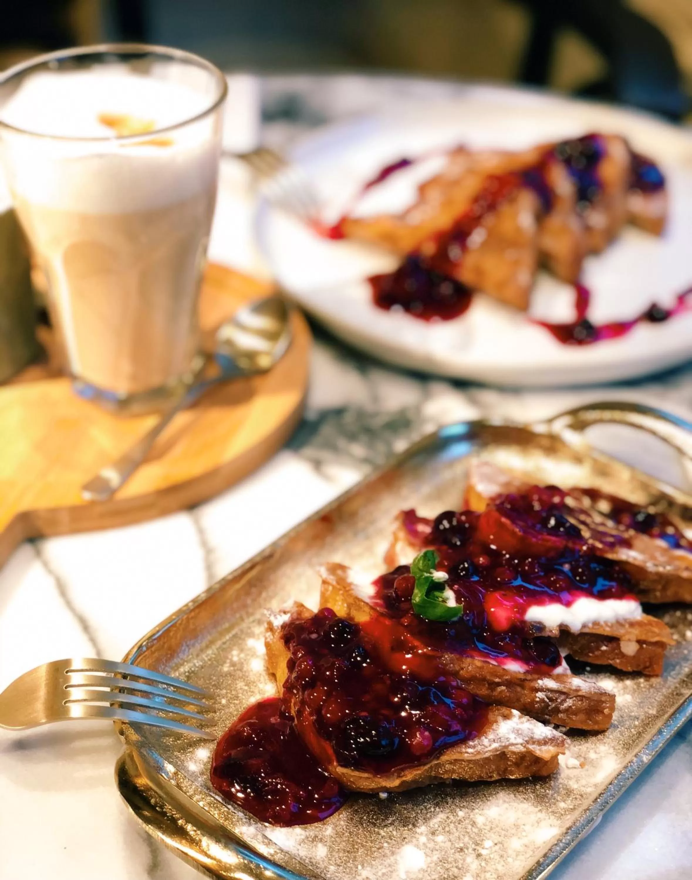 Restaurant/places to eat in BnB Bruxelles - Studios & Apartments