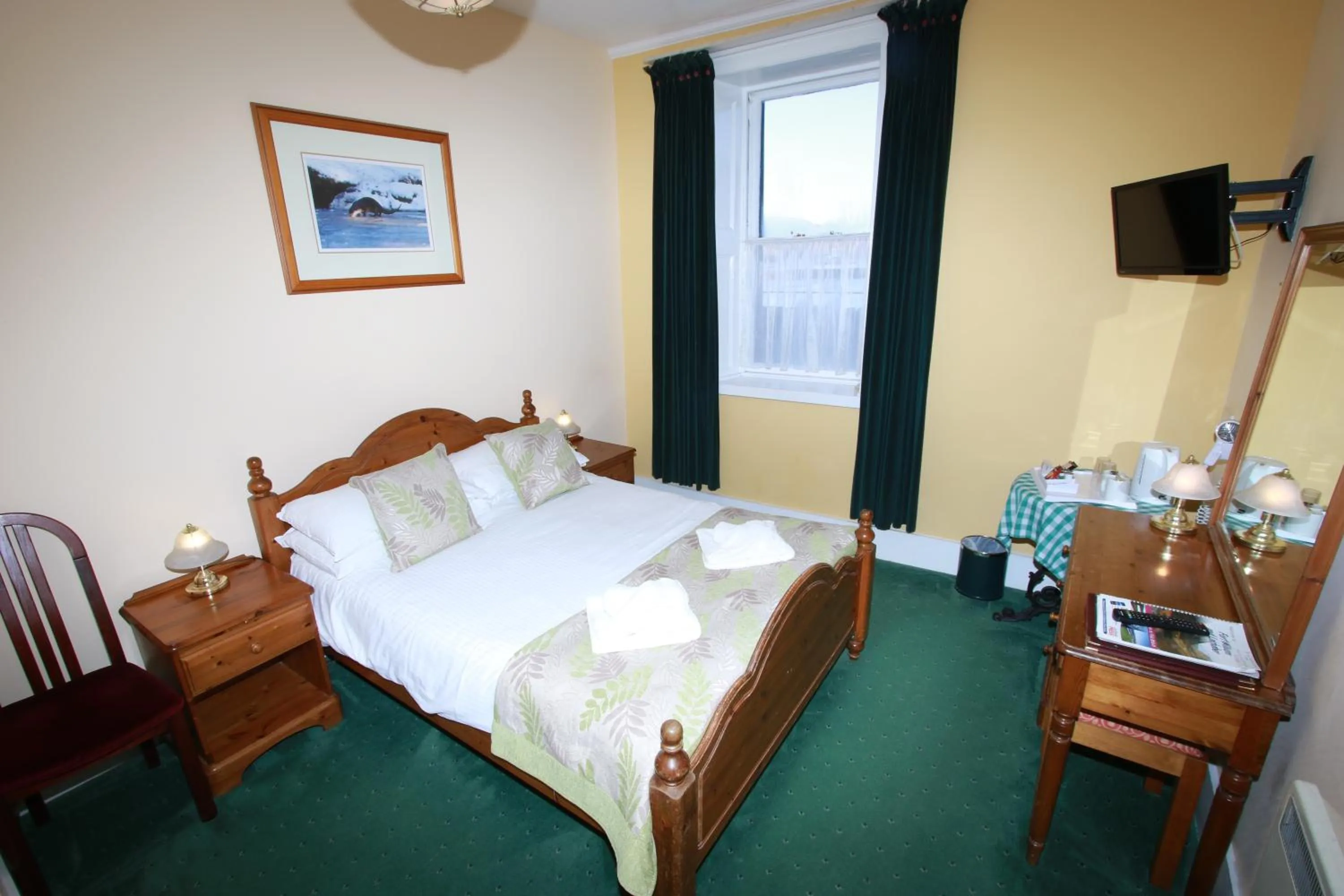 Bedroom, Bed in Inn at Ardgour