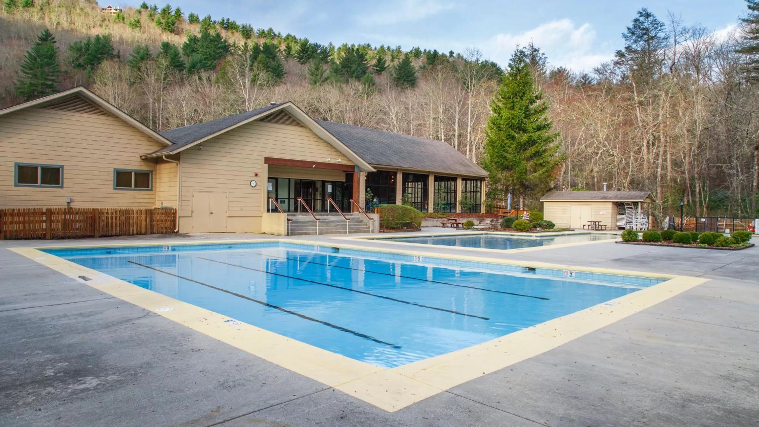 Swimming pool in Fairway Forest