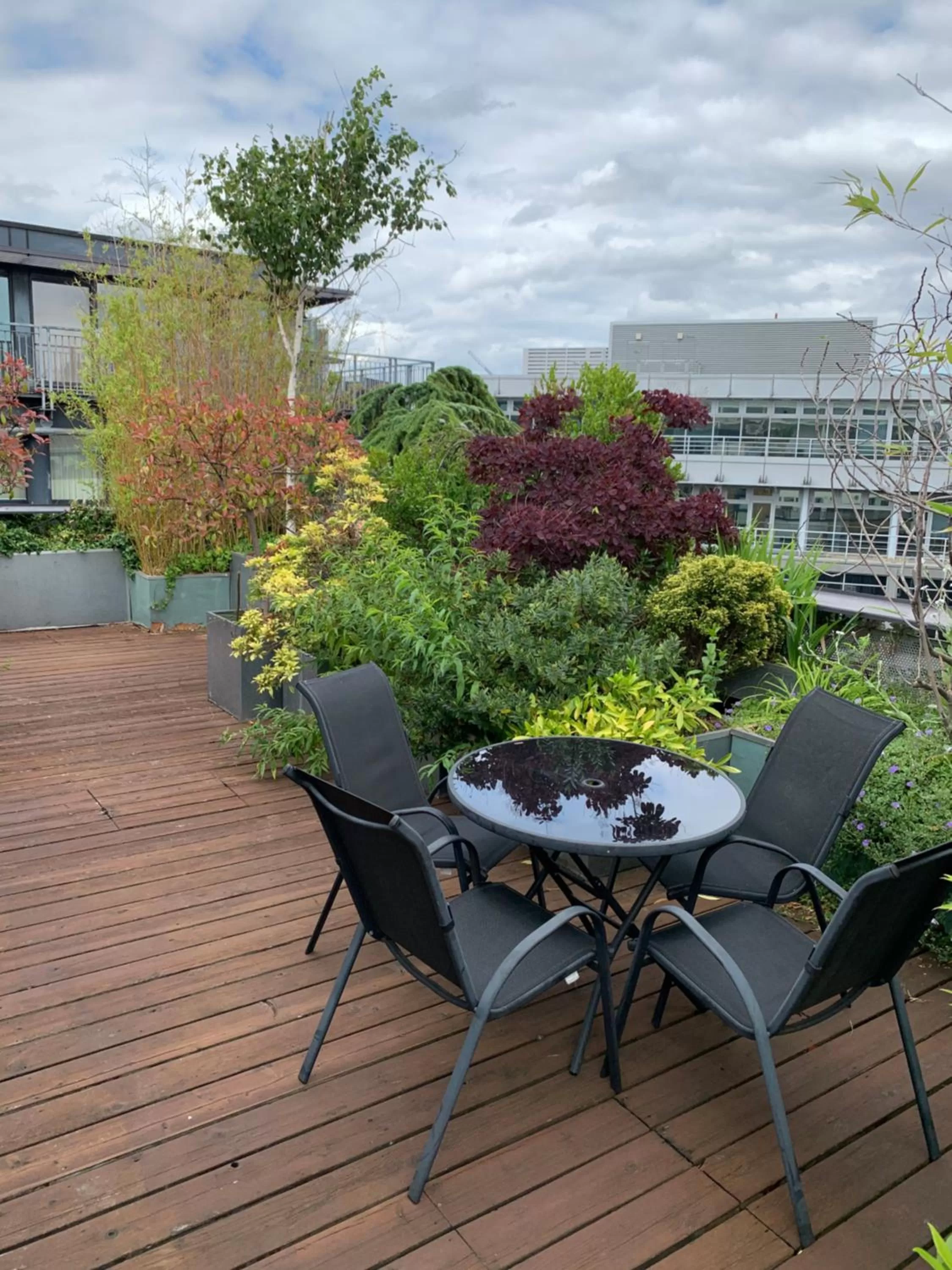 View (from property/room) in Farringdon Laceby apartments