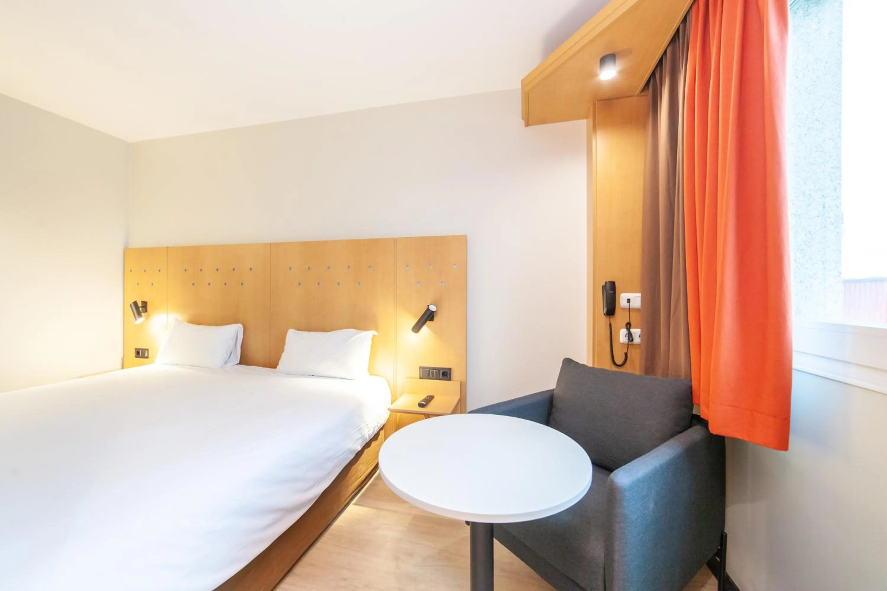 Bed in Ibis Alcala de Henares La Garena