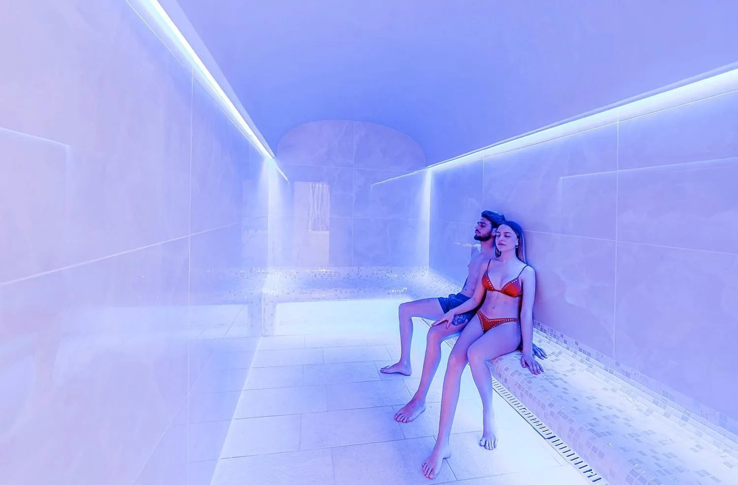 Steam room in Royal Sunset Hotel