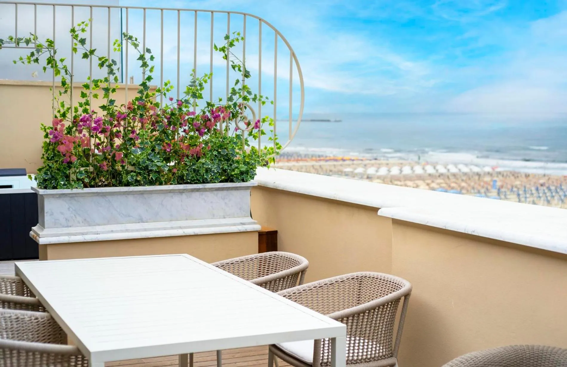 Balcony/Terrace in Grand Hotel Principe Di Piemonte