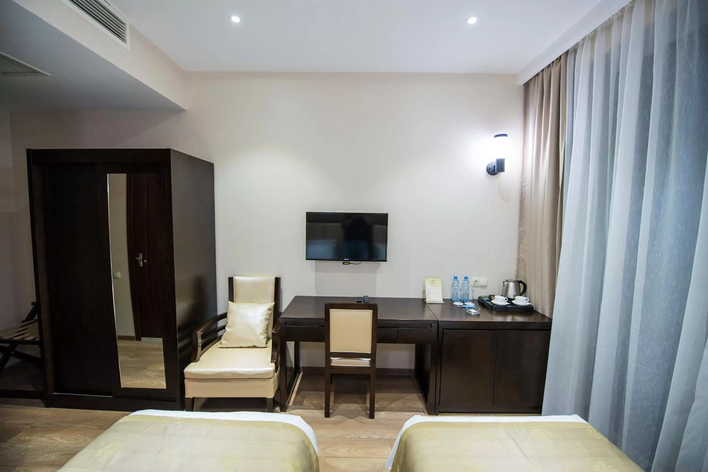 TV and multimedia in Tbilisi Inn