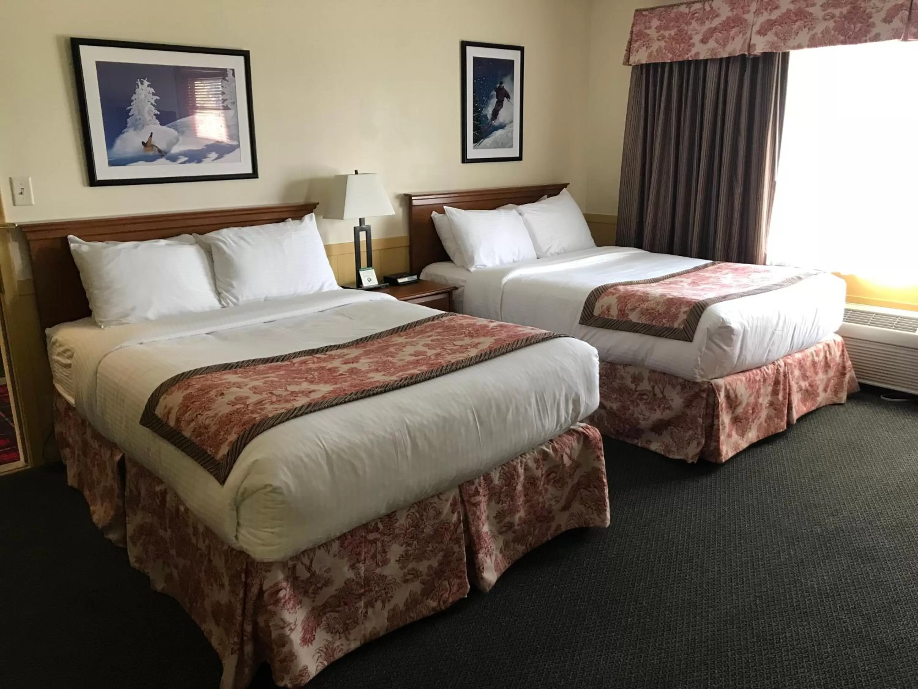 Bedroom, Bed in Otsego Resort