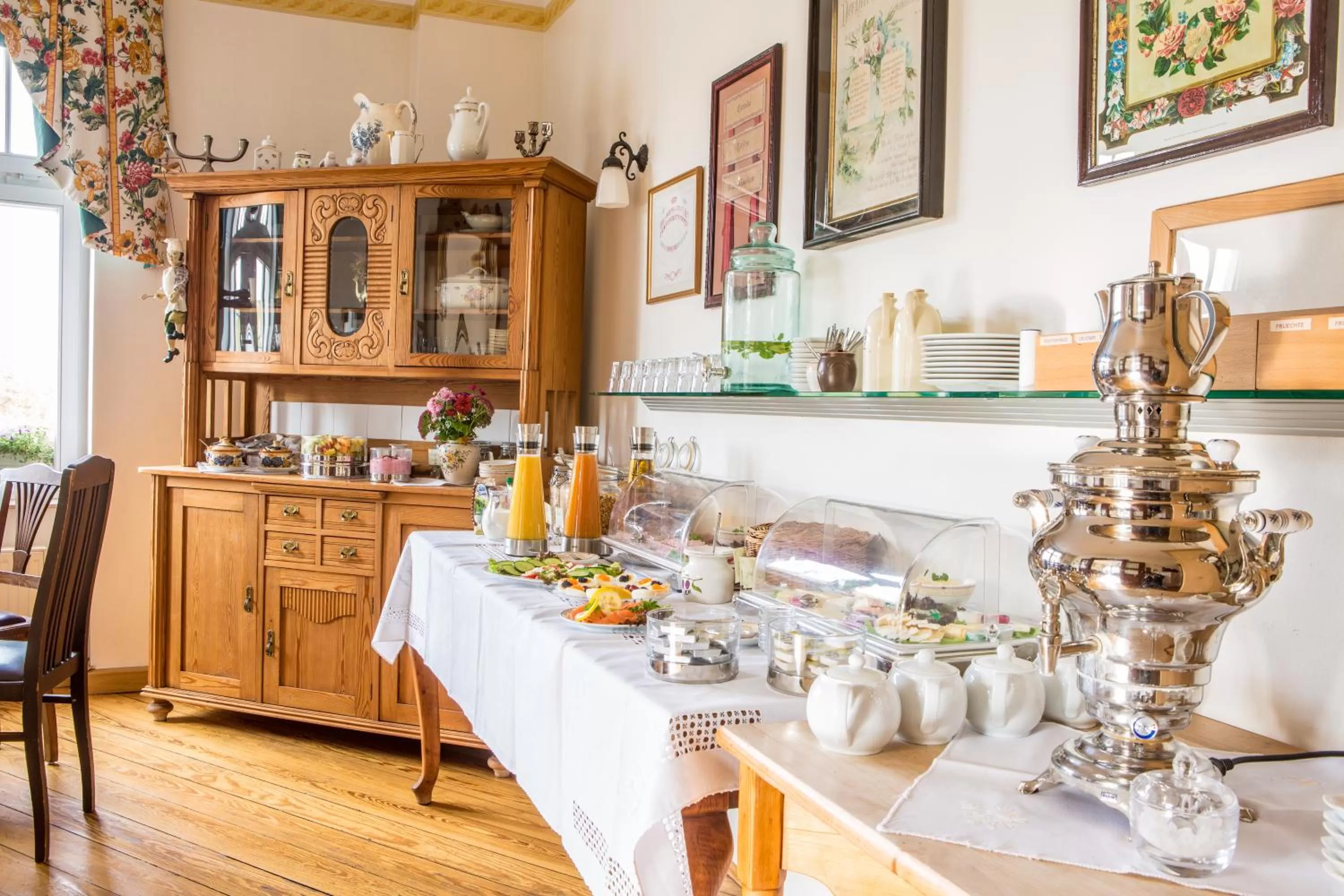 Restaurant/places to eat in Jahrhunderthotel Leipzig