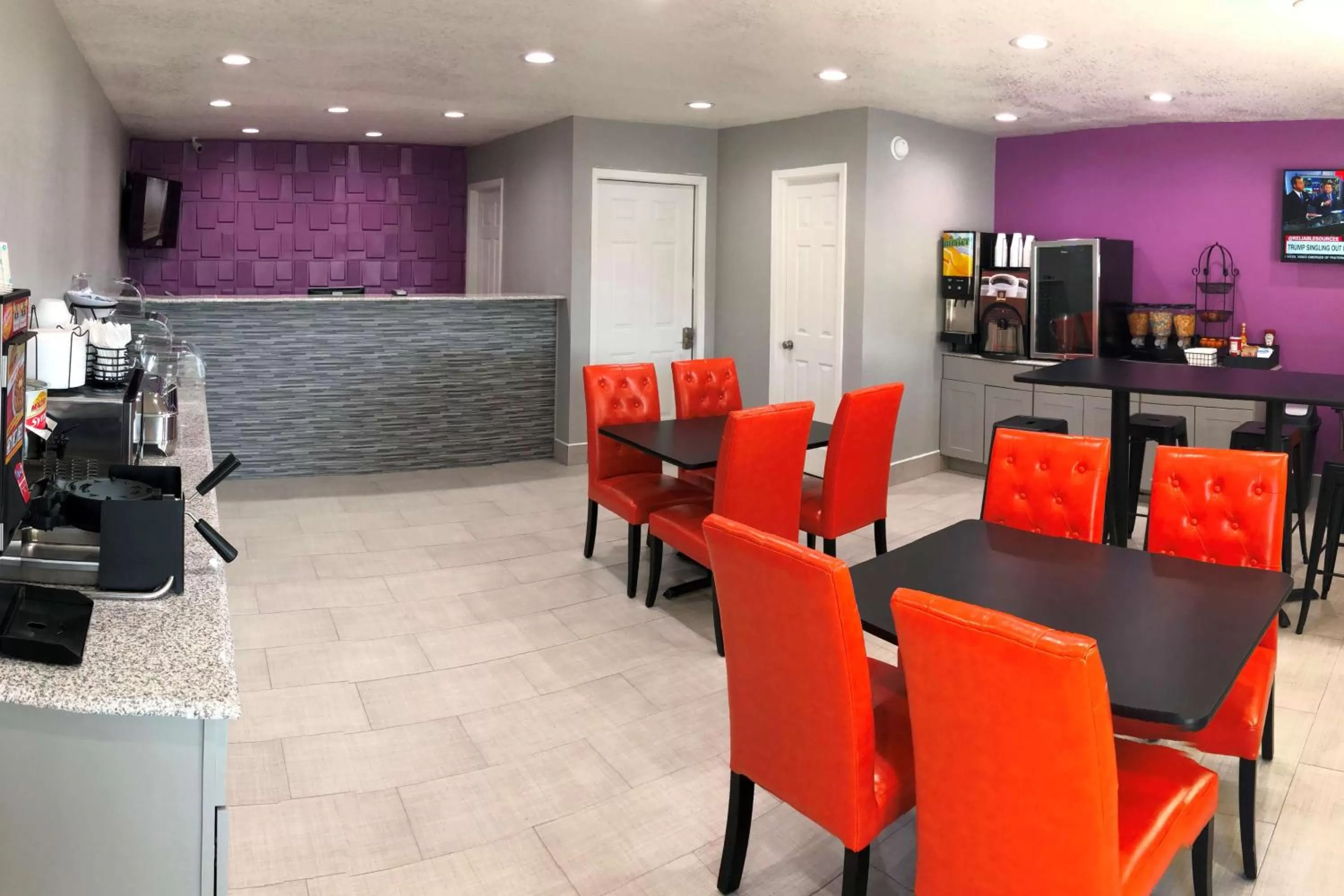 Lobby or reception in Super 8 by Wyndham Sonora