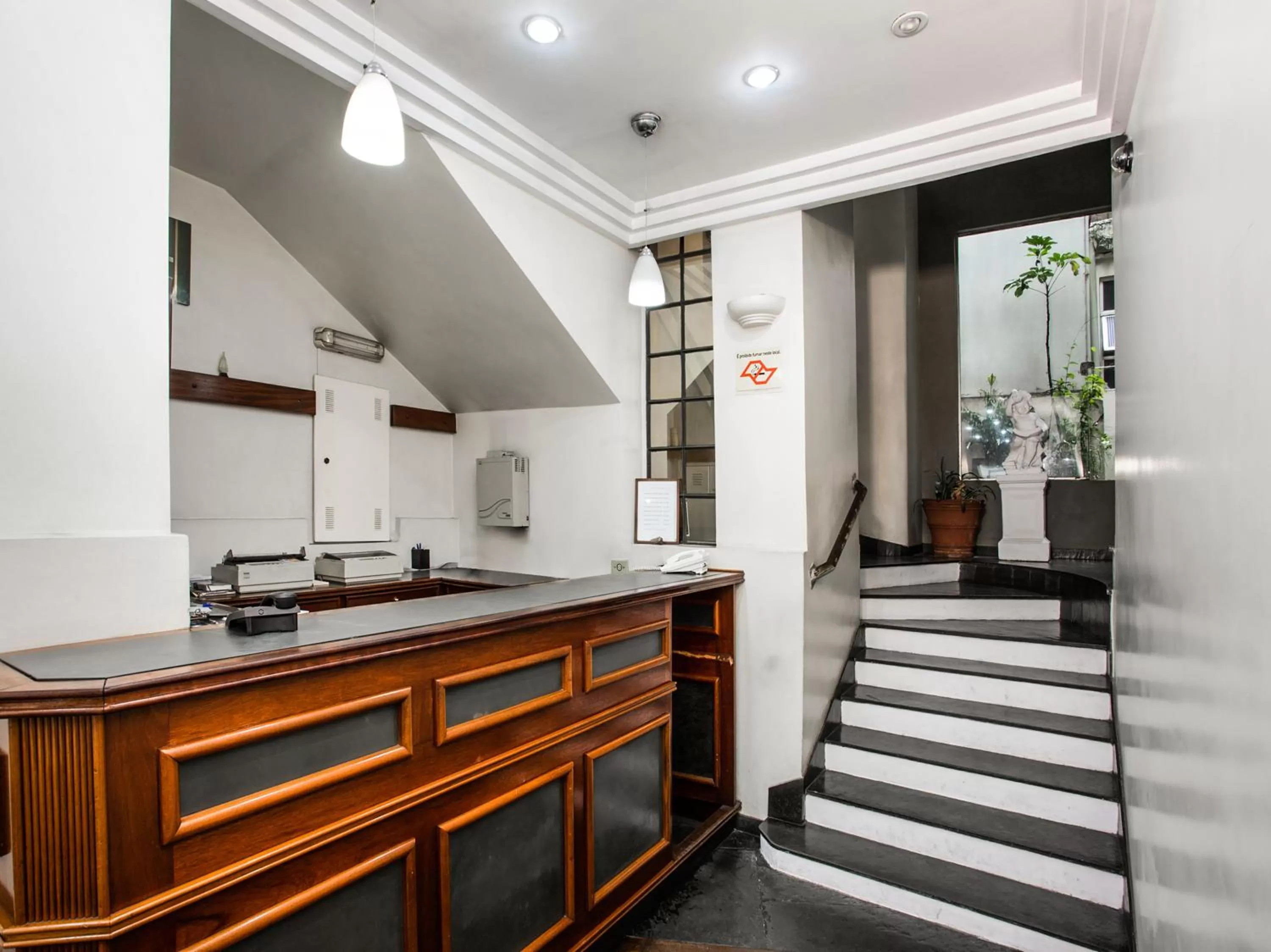 Lobby or reception in Hotel São Jorge São Paulo - Próximo a 25 de março, região do Brás, fácil acesso ao Expo Center Norte e Mercado Municipal SP