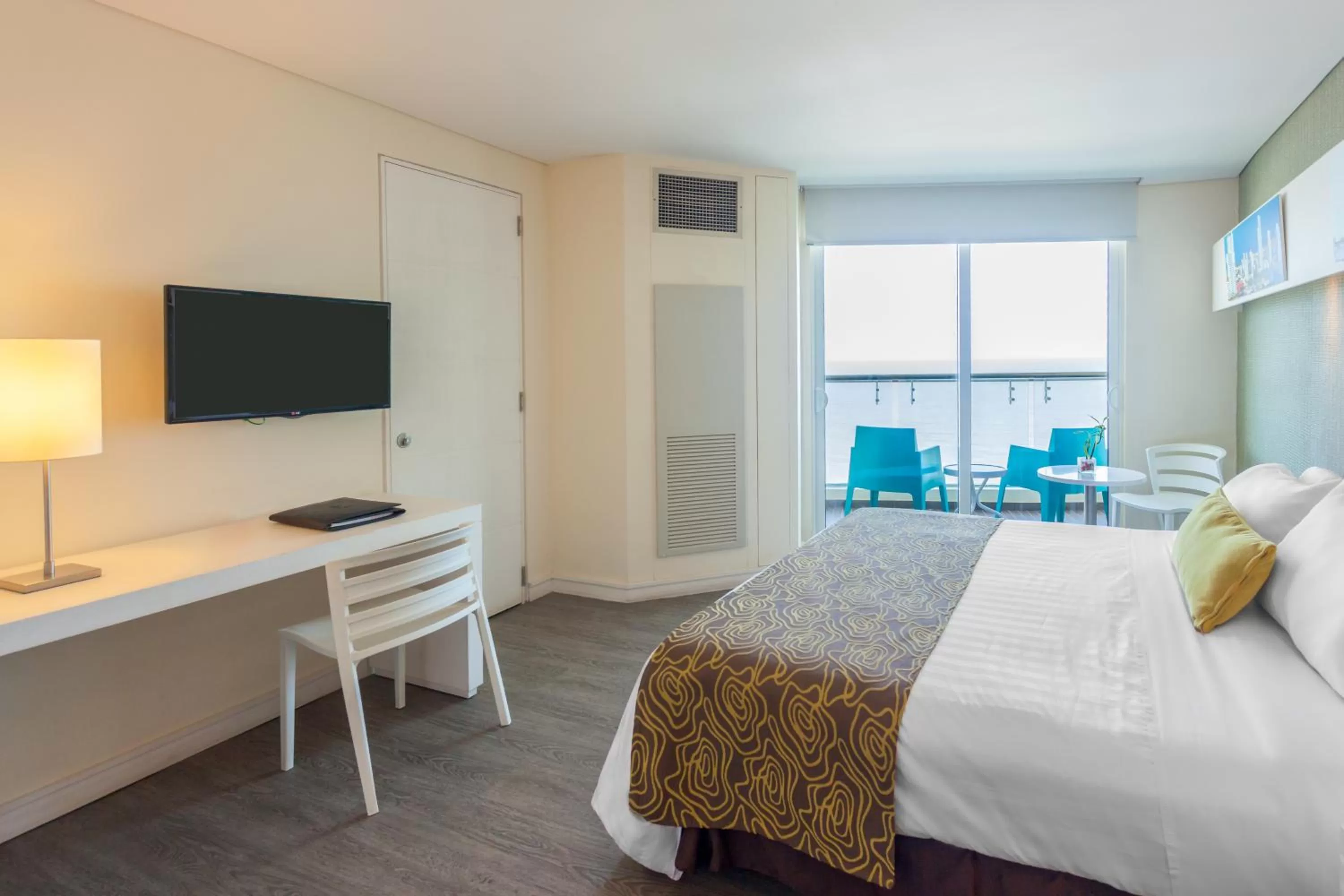 Bedroom, Bed in GHL Corales de Indias