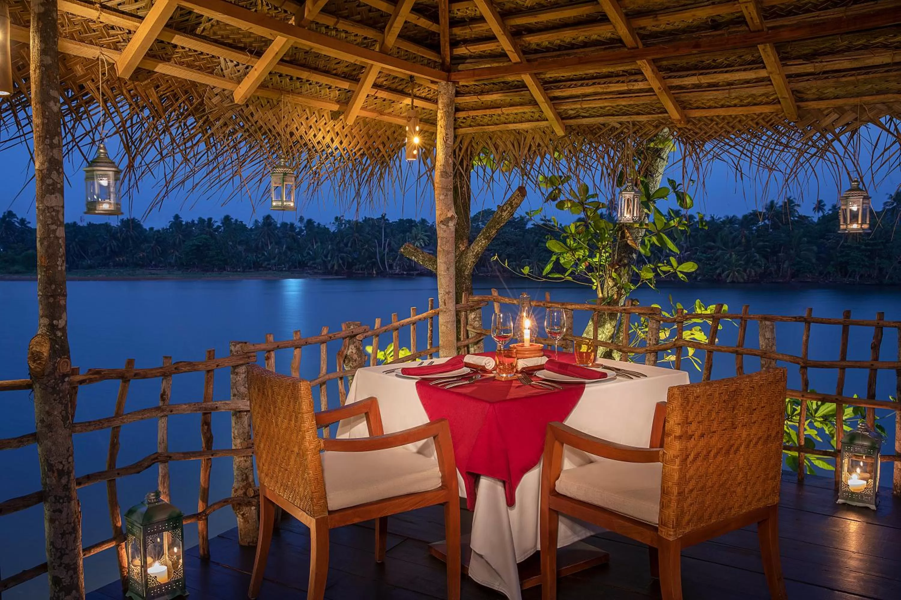 Restaurant/places to eat in Anantara Kalutara Resort