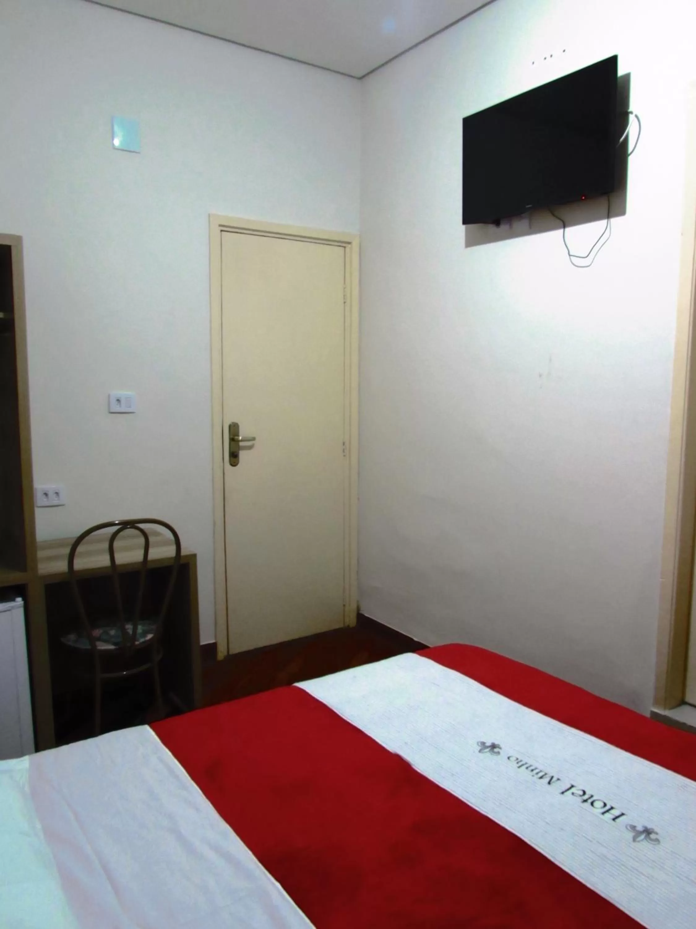 Communal lounge/ TV room, Bed in Hotel Minho - Próximo a 25 de Março, Brás, Bom Retiro e Hospital Pérola Byington