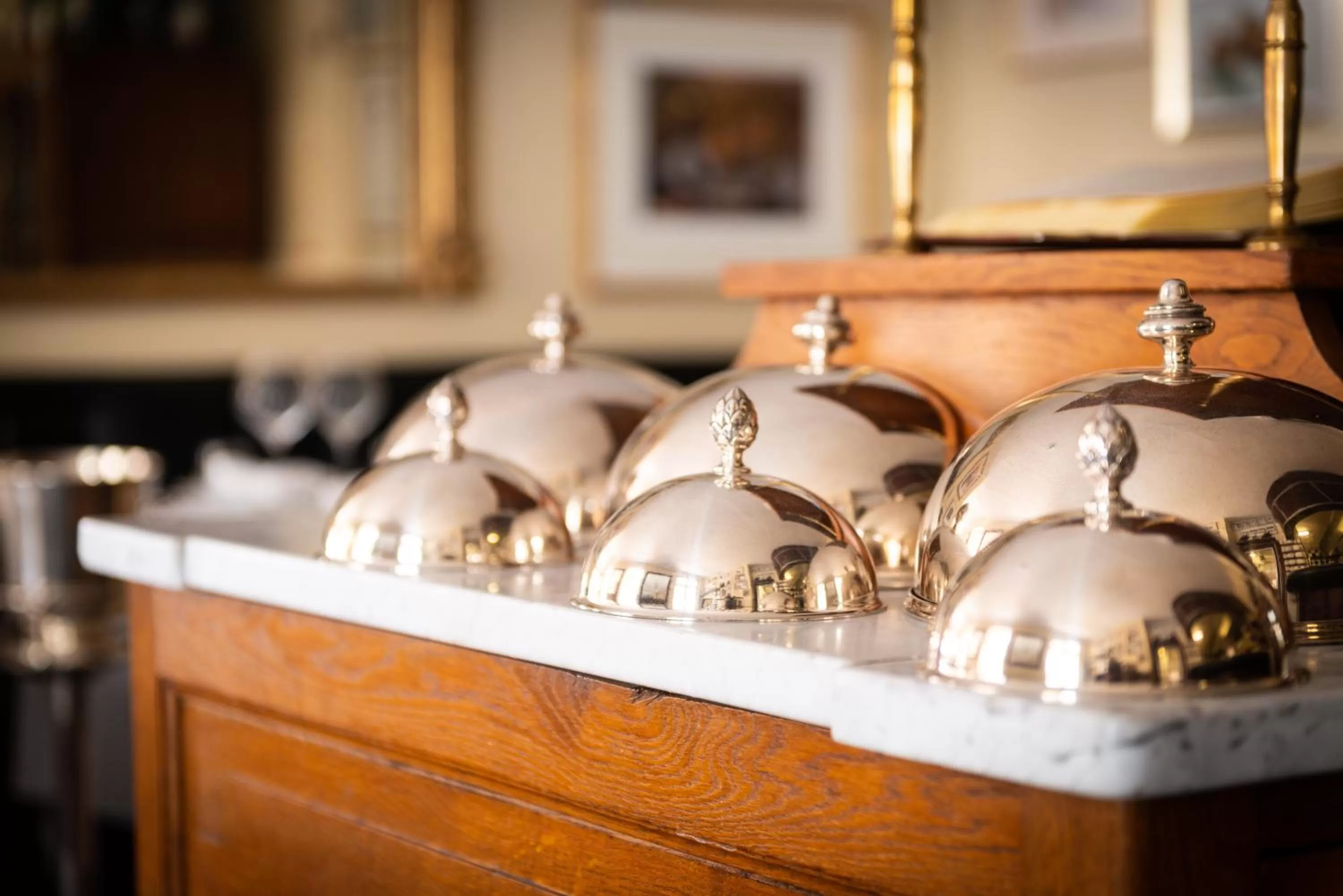 Restaurant/places to eat in L'Hôtel