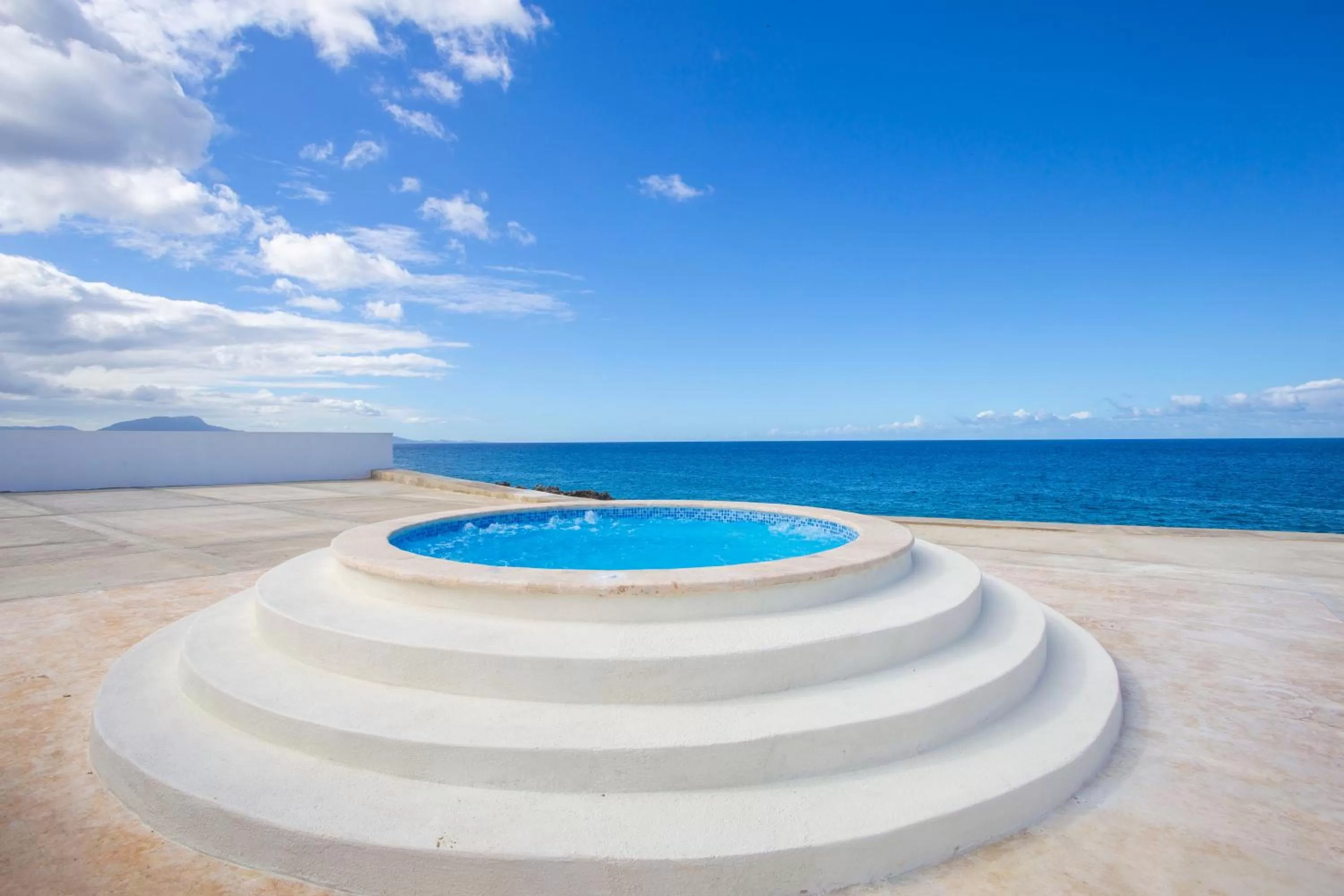 Sea view, Swimming Pool in Ocean Village Deluxe Resort & Spa