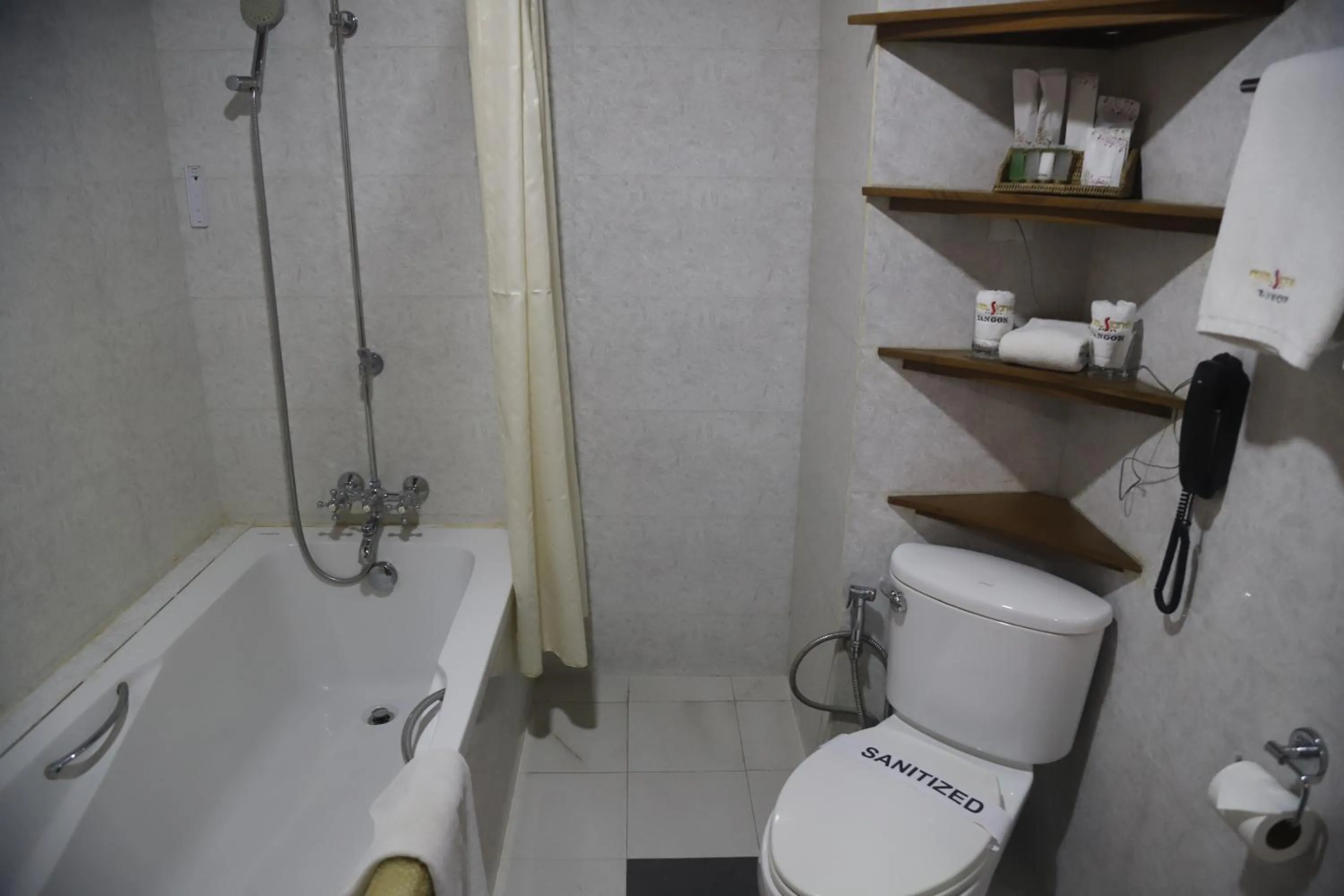 Bathroom in Hotel Sidney