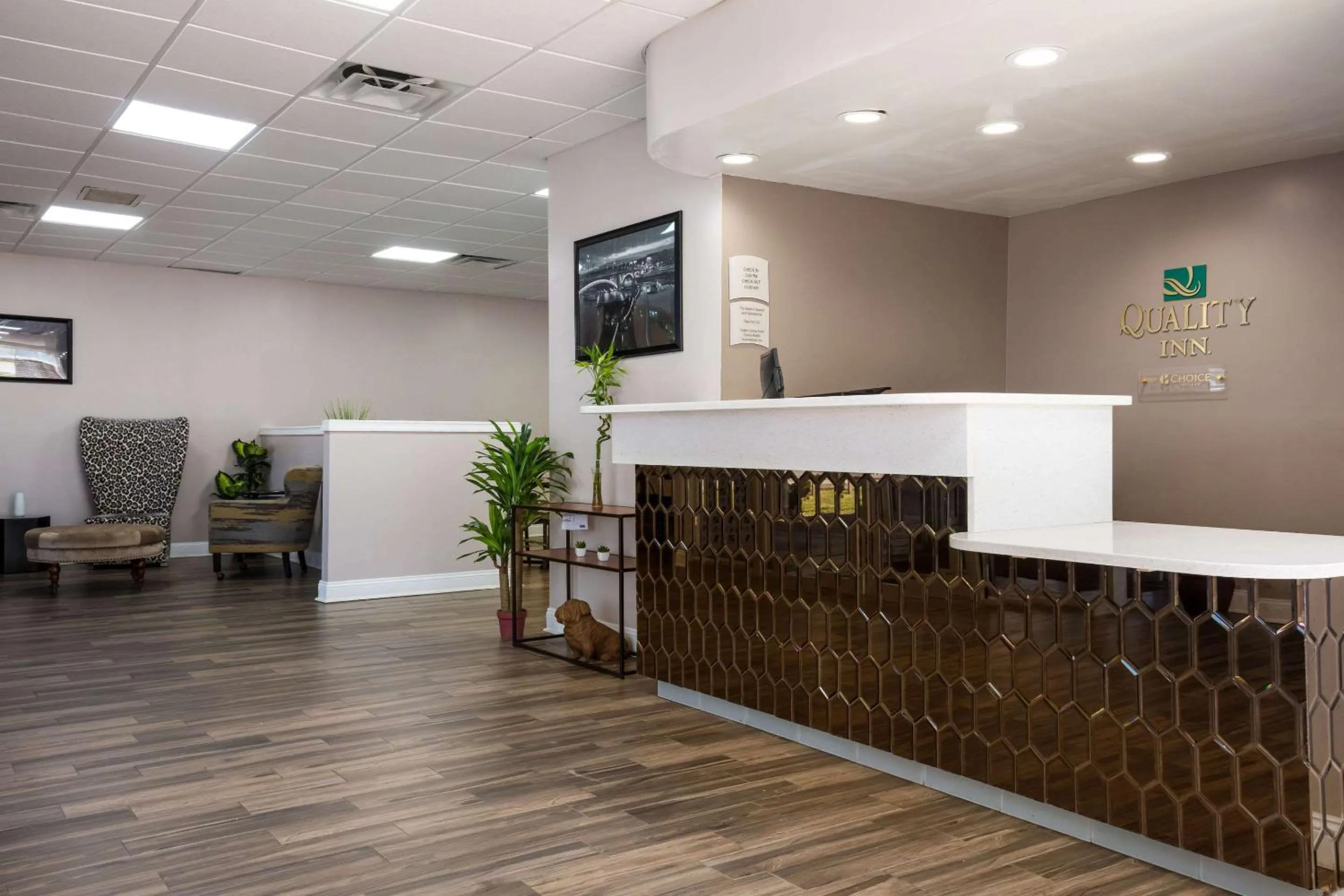 Lobby or reception in Quality Inn