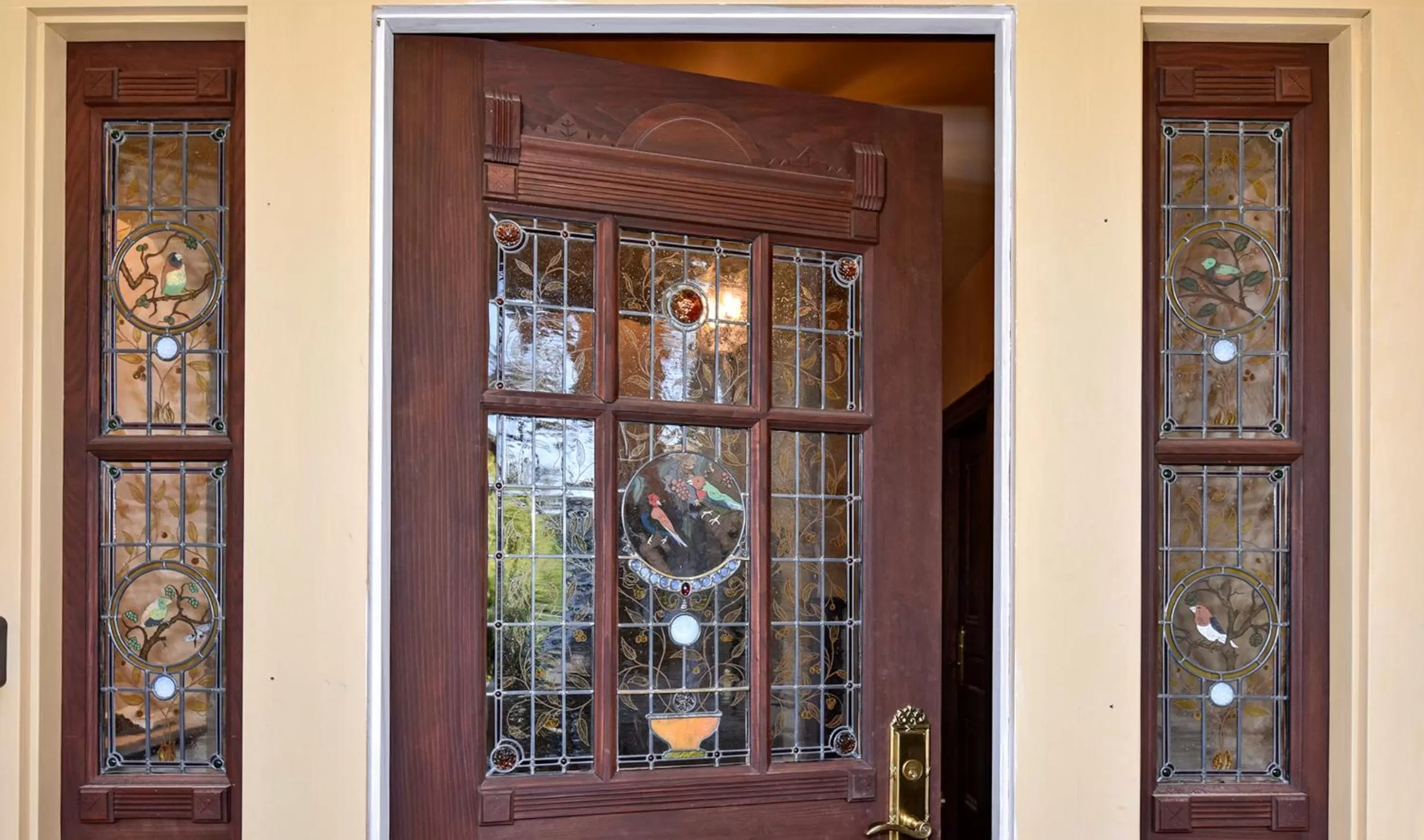 Facade/entrance in Blackbird Inn