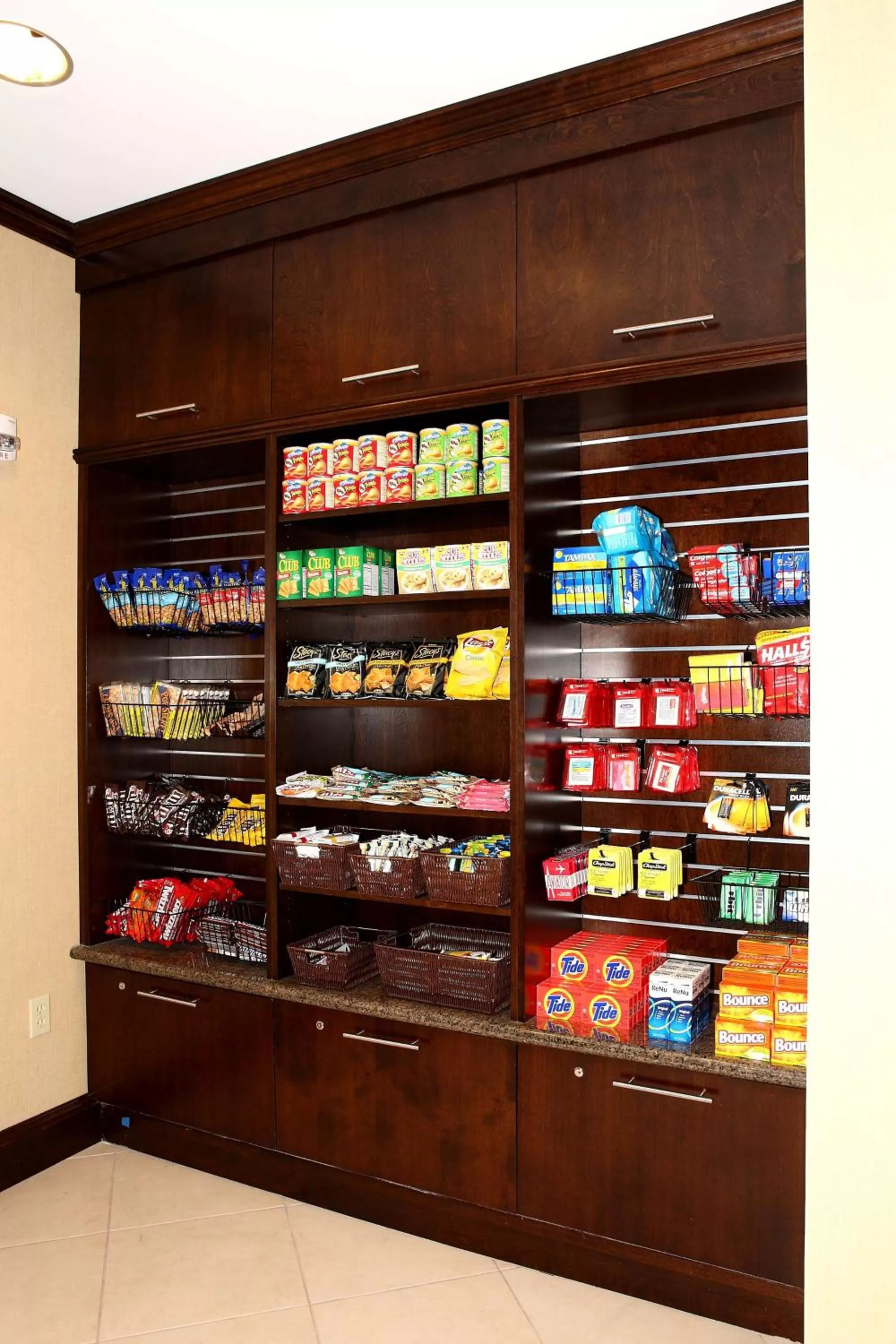 Restaurant/places to eat in Hilton Garden Inn Dulles North