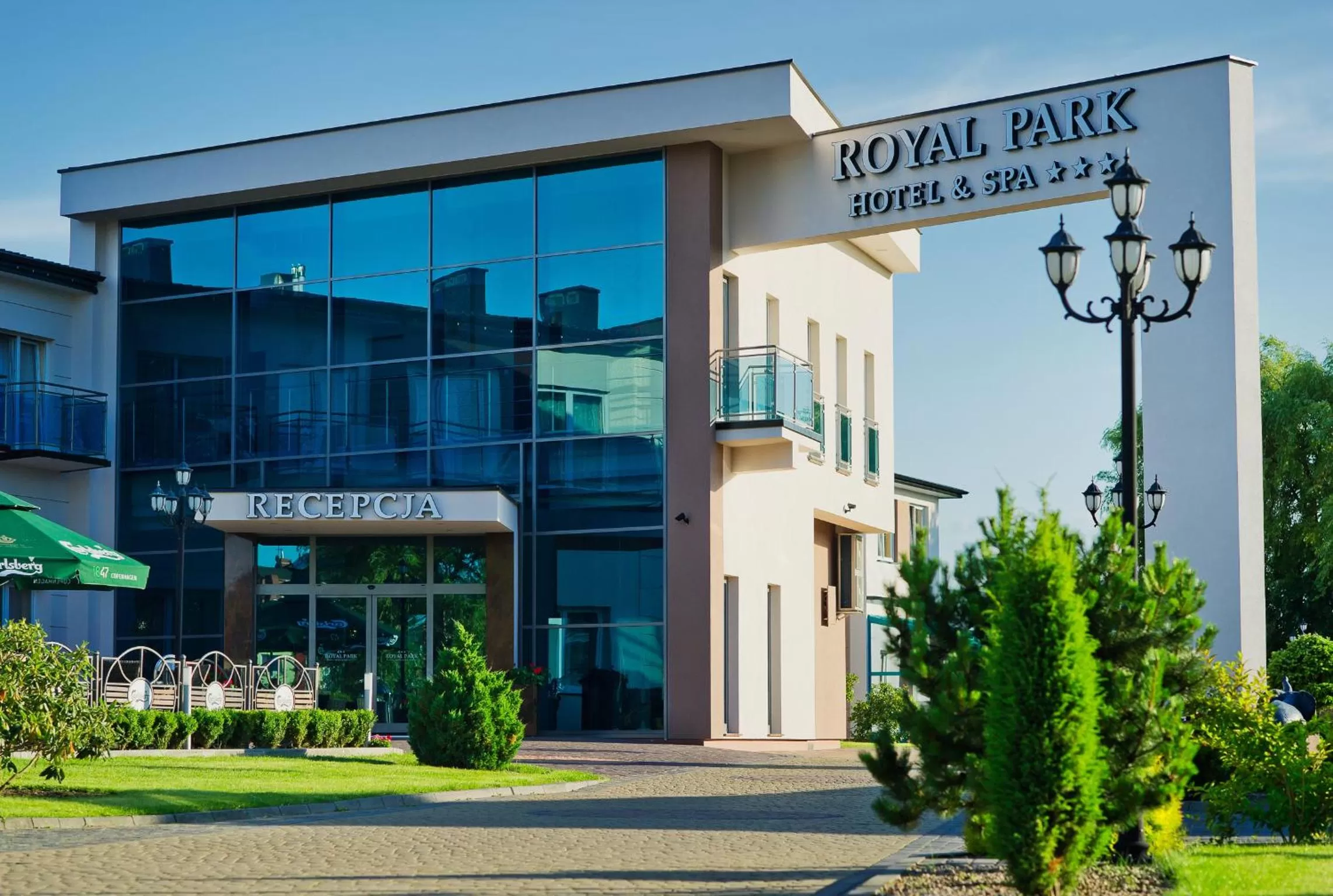 Facade/entrance in Royal Park Hotel & Spa
