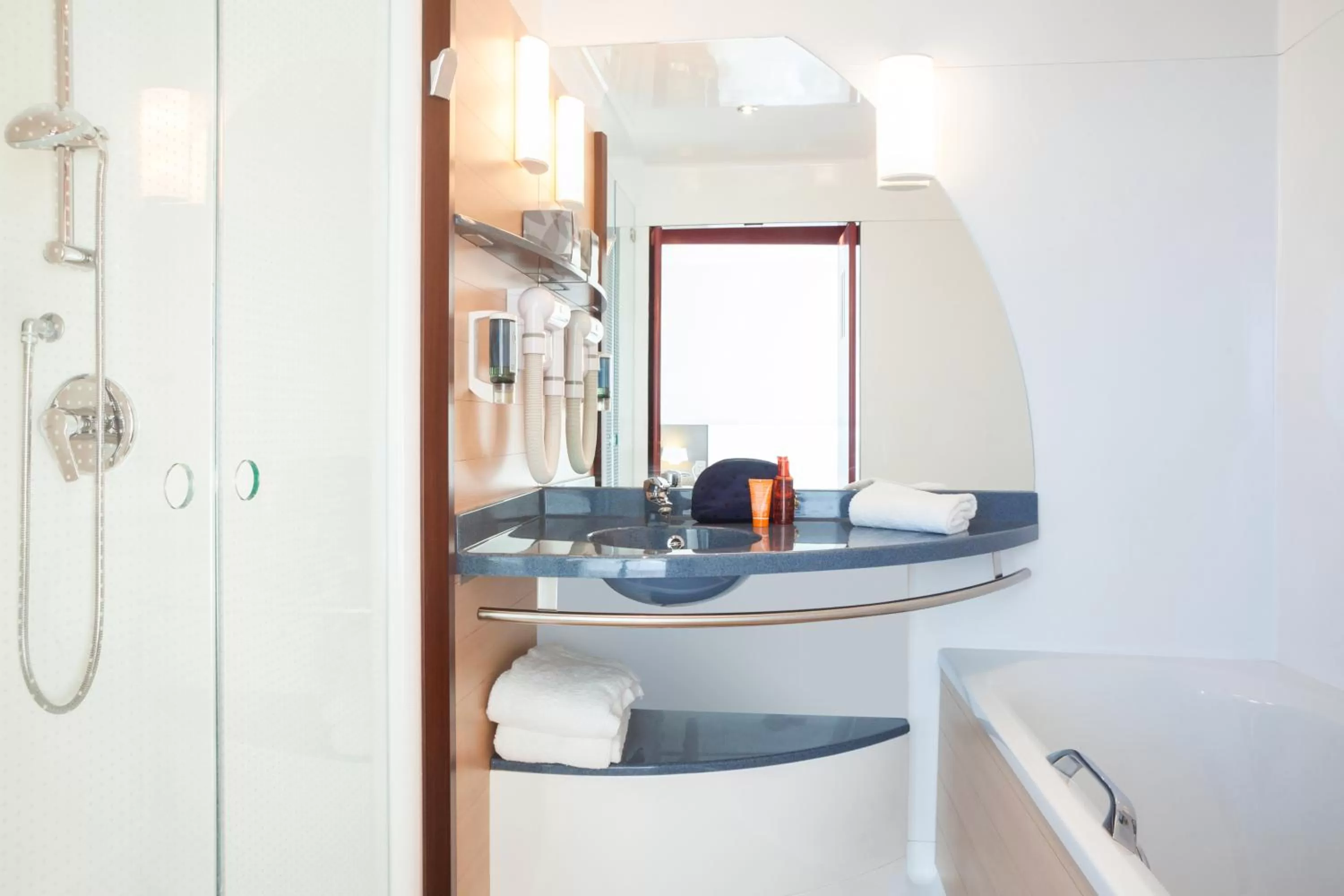 Bathroom in Novotel Marrakech Hivernage