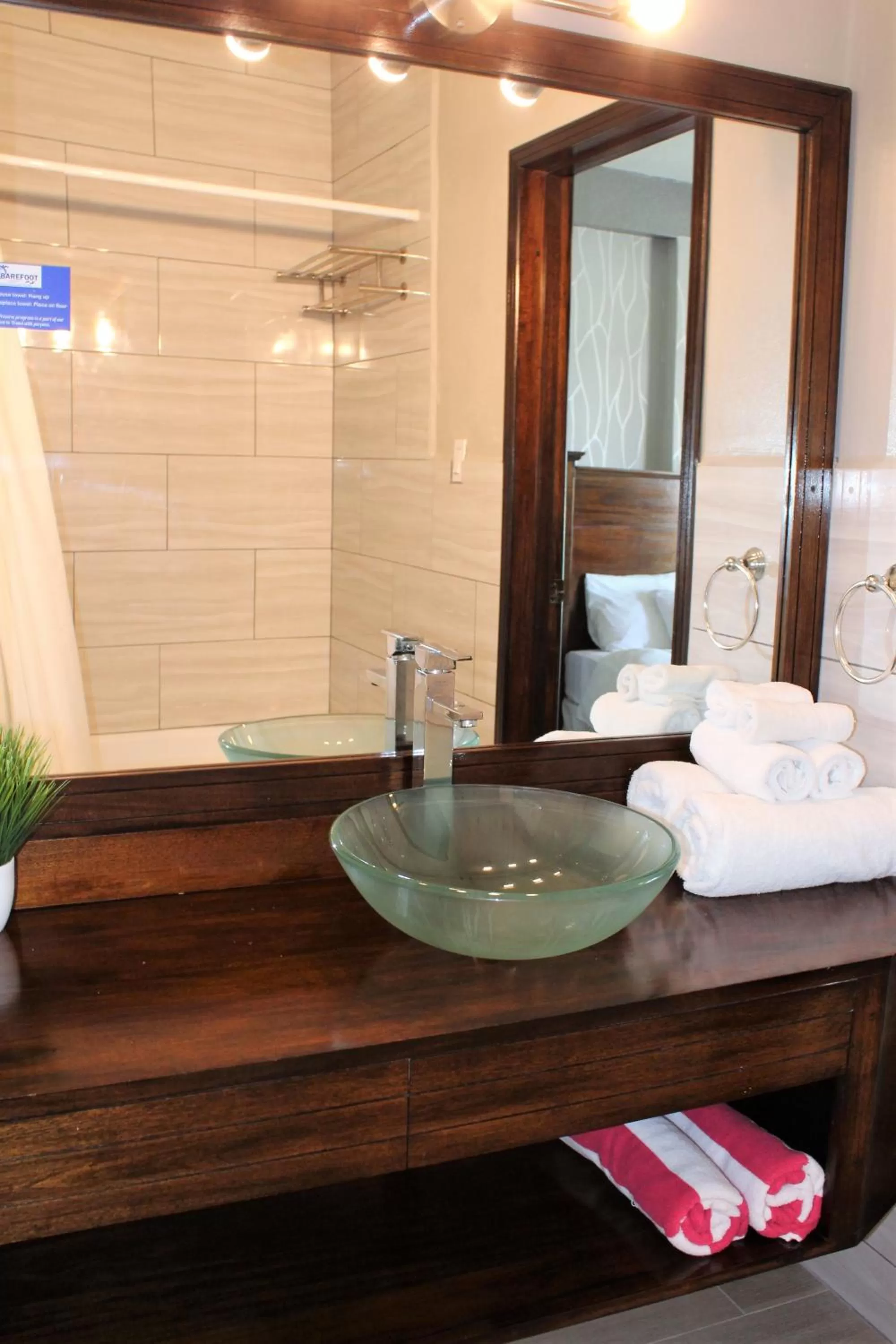 Bathroom in Barefoot Caye Caulker Hotel