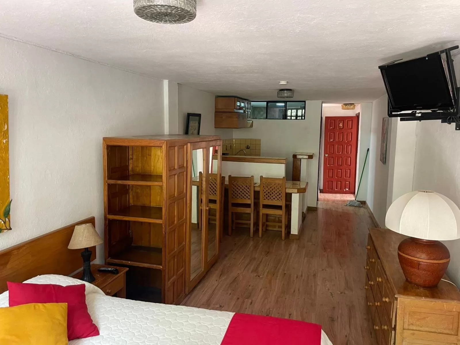 Kitchen or kitchenette, Bed in Boutique Hotel Antinea