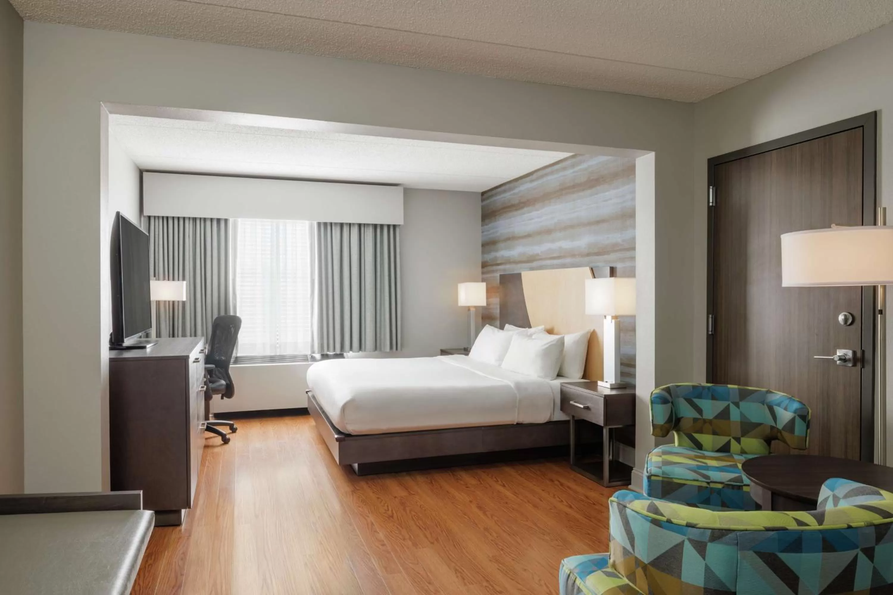 Bed in Hotel Trilogy Albany Airport, Tapestry Collection by Hilton