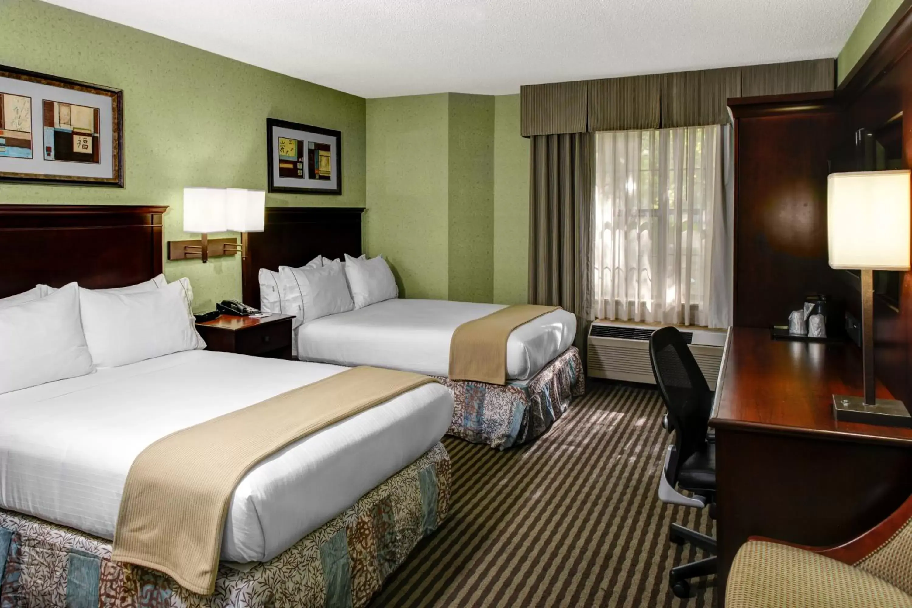 Double Room with Two Double Beds - Hearing Accessible in Holiday Inn Express Hotel & Suites Atlanta Buckhead by IHG Double Room with Two Double Beds - Hearing Accessible in Holiday Inn Express Hotel & Suites Atlanta Buckhead by IHG