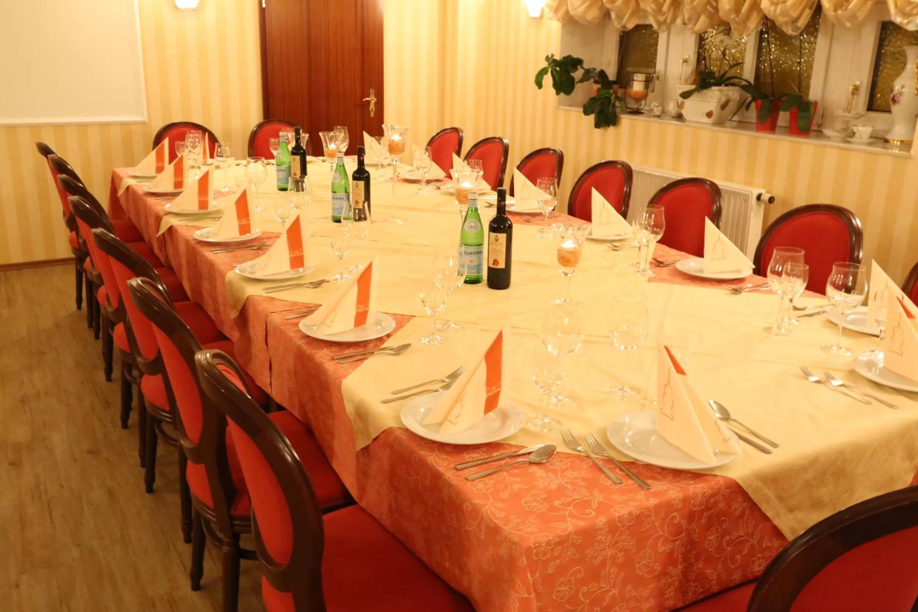 Restaurant/places to eat in In Piazza