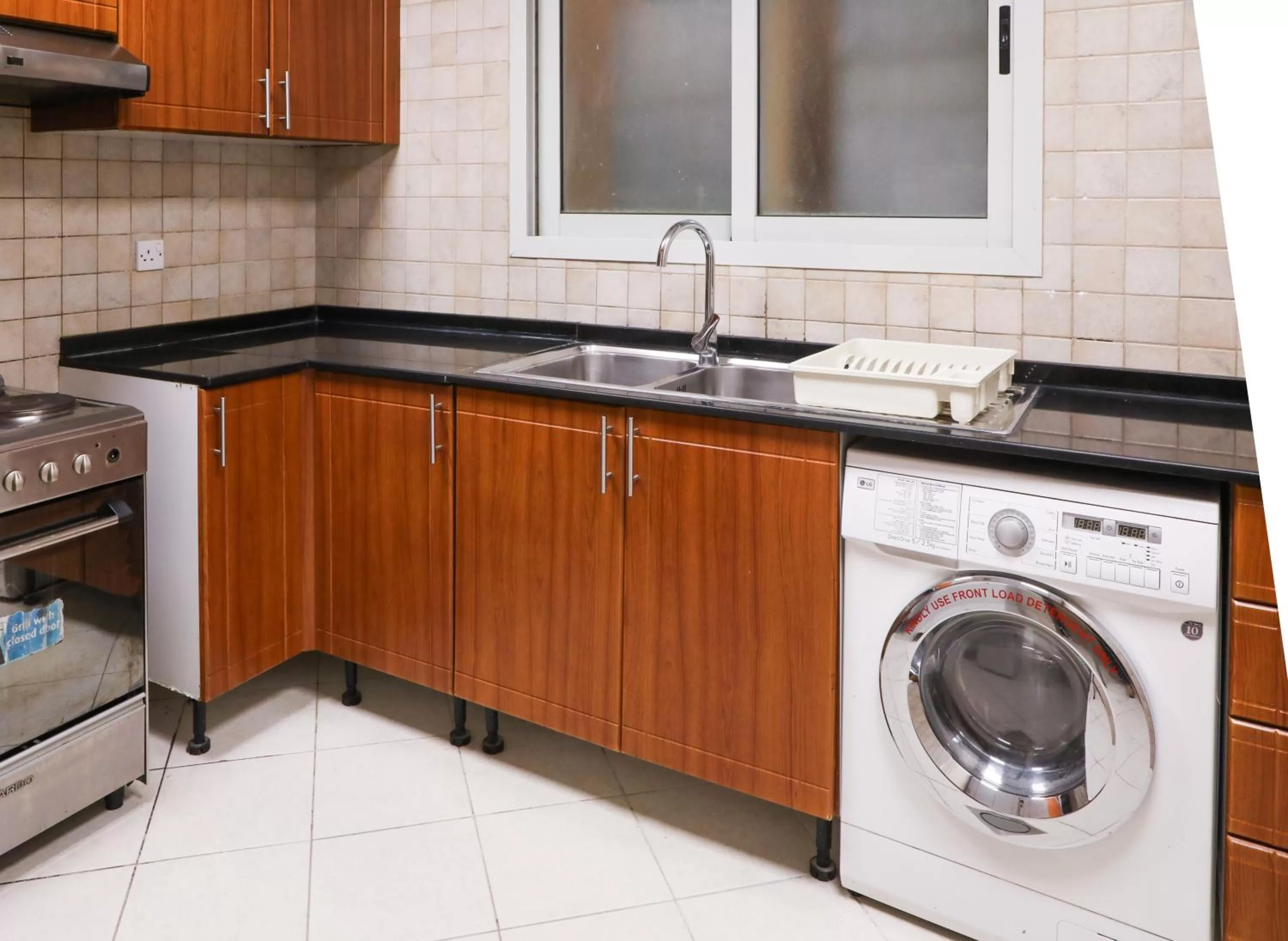 kitchen in Wescott Plaza Hotel Apartments LLC Formerly West Zone Plaza Hotel Apts