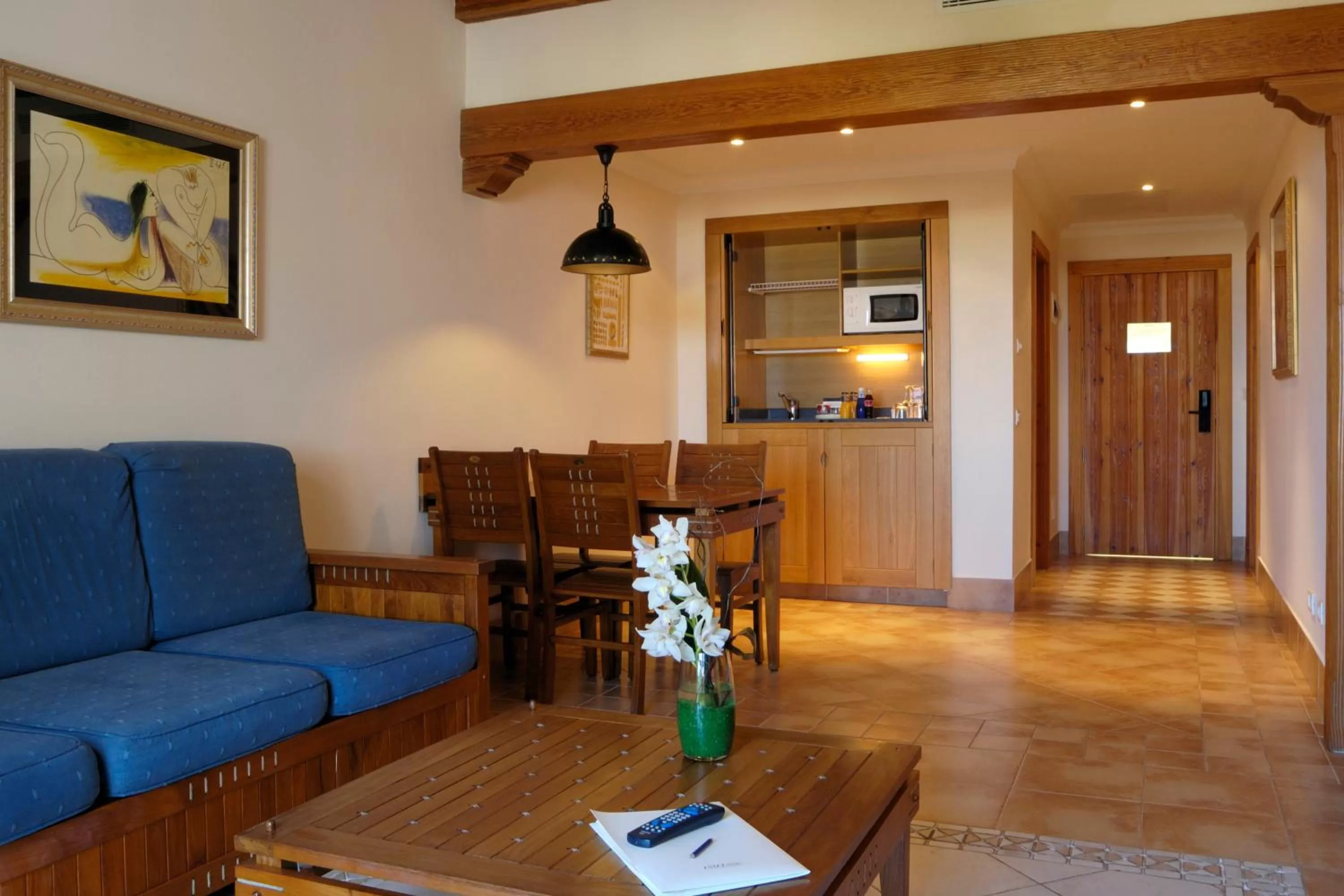 Kitchen or kitchenette in Princesa Yaiza Suite Hotel Resort