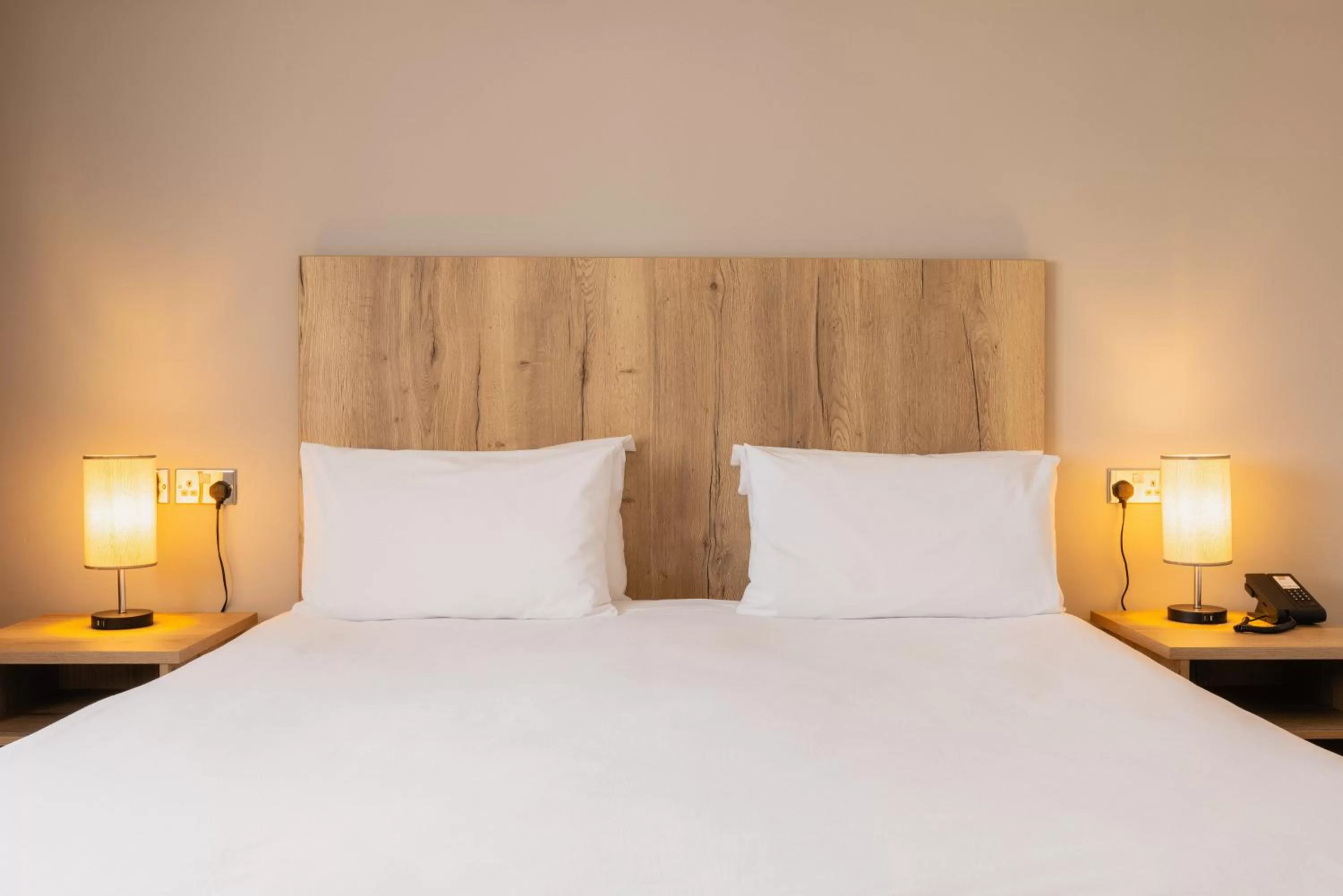 Bedroom, Bed in The Stones Hotel