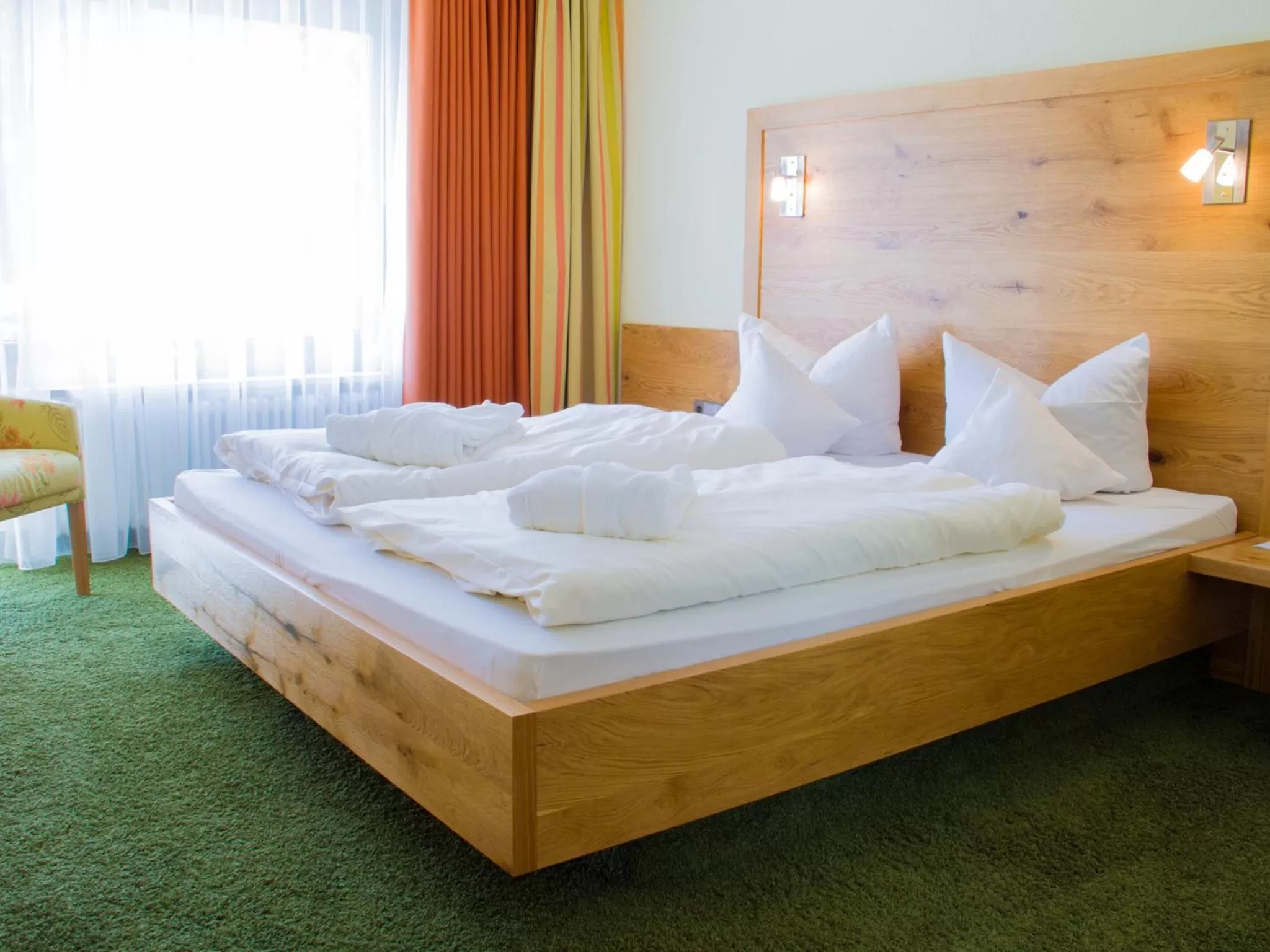 Photo of the whole room, Bed in Ringhotel Mönch`s Waldhotel