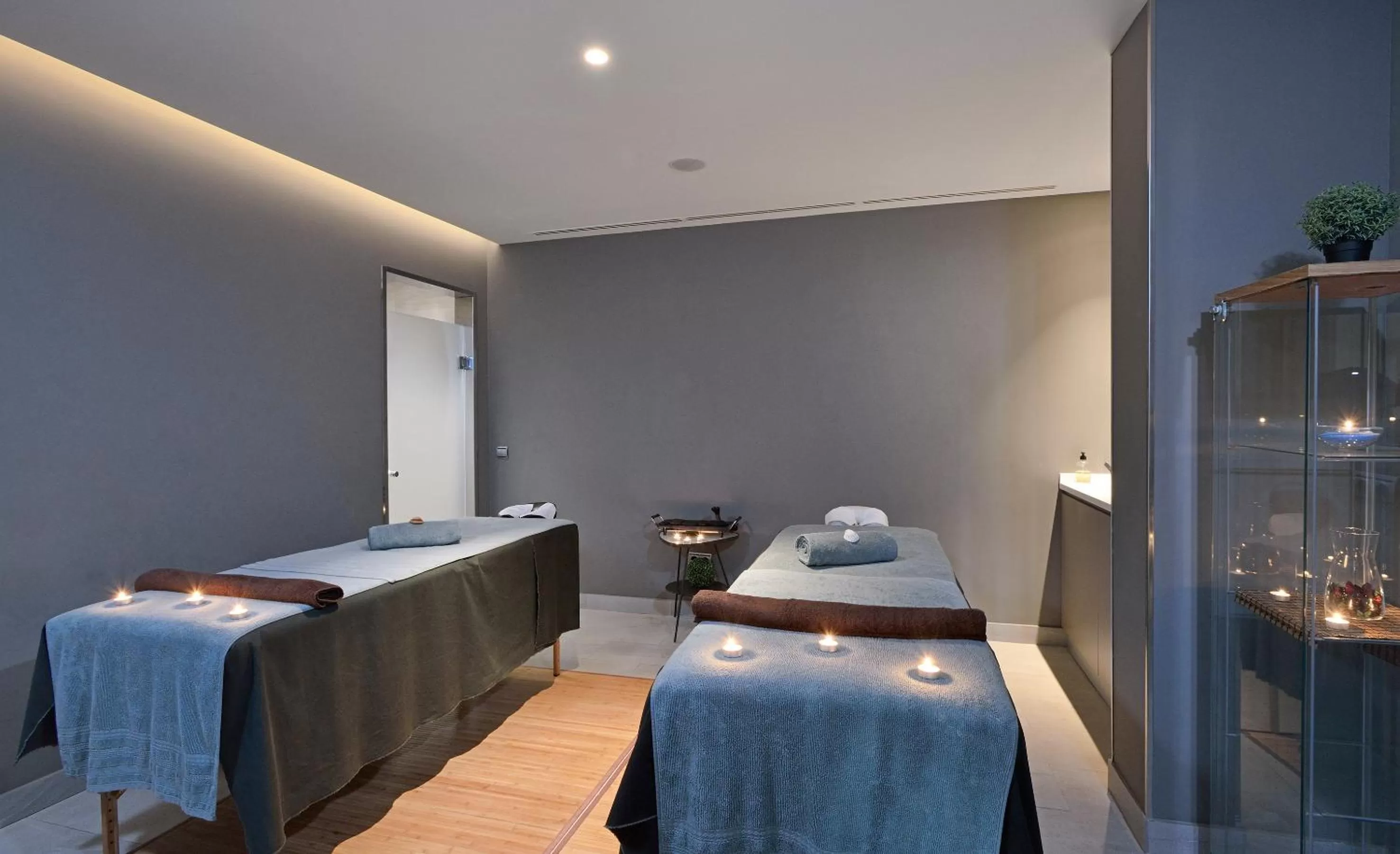 Massage, Bed in Sol Torremolinos - Don Marco Adults Recommended