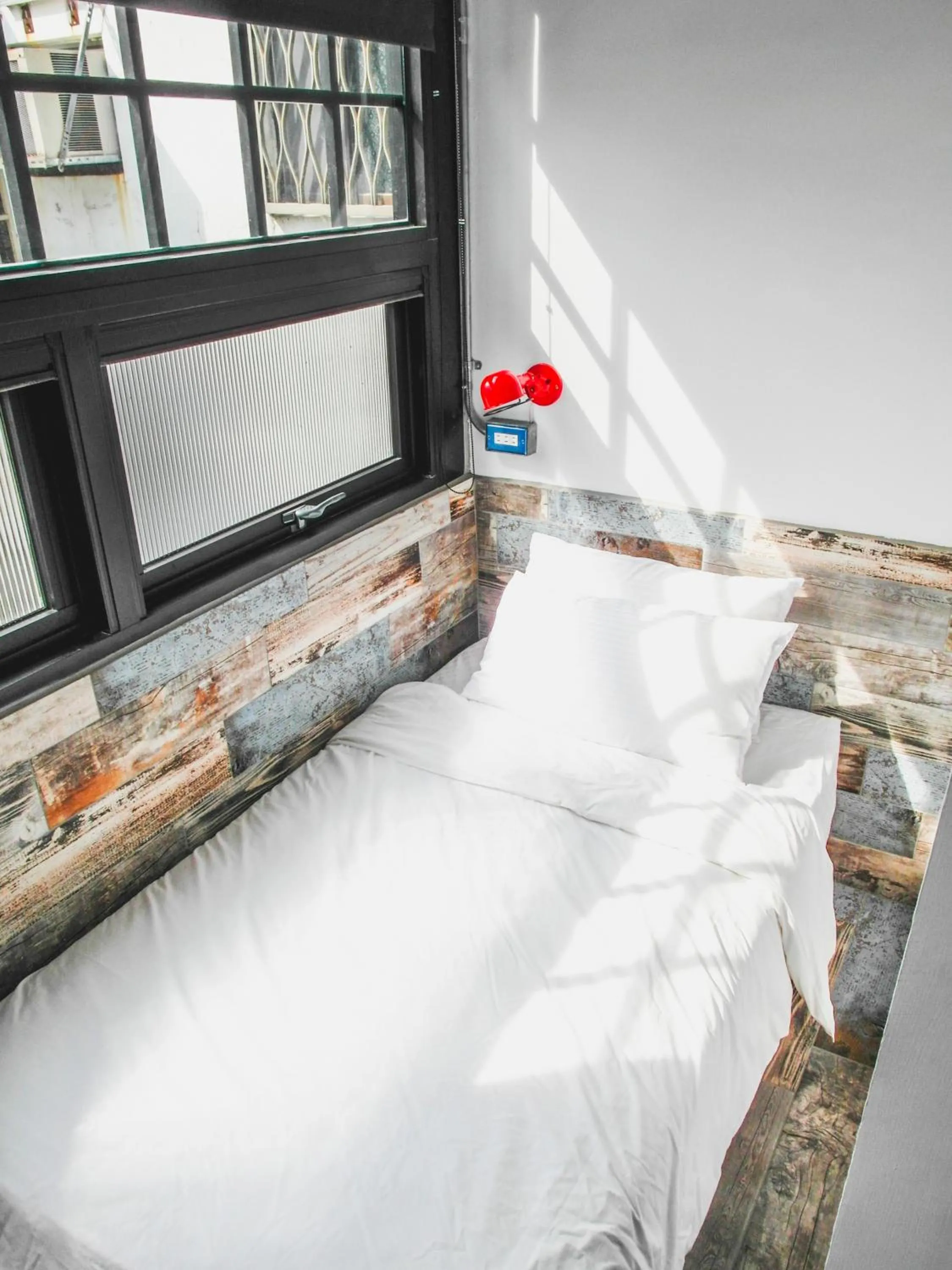 Bed in You Worth Inn