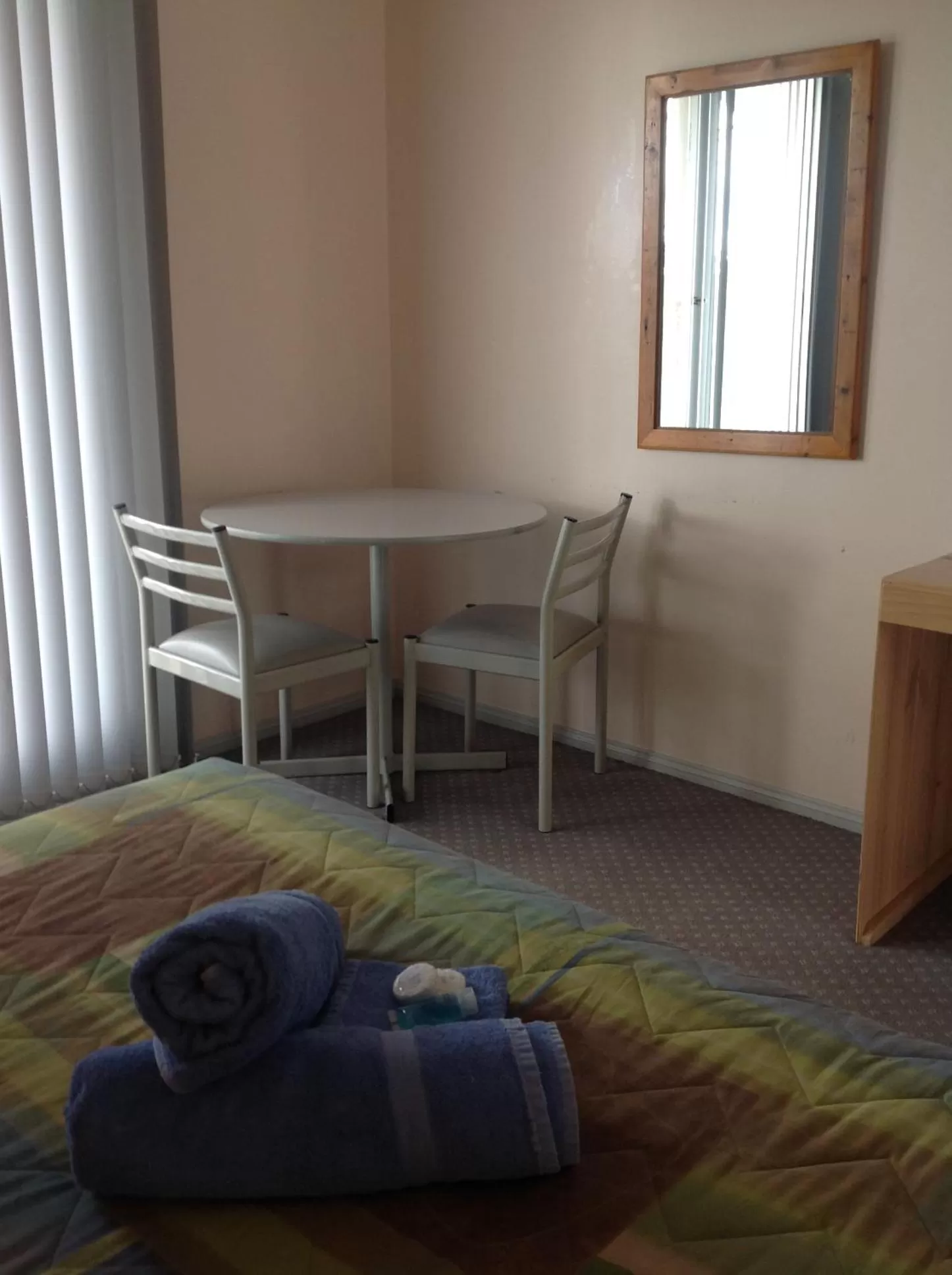 Bed in Motel Farnboro