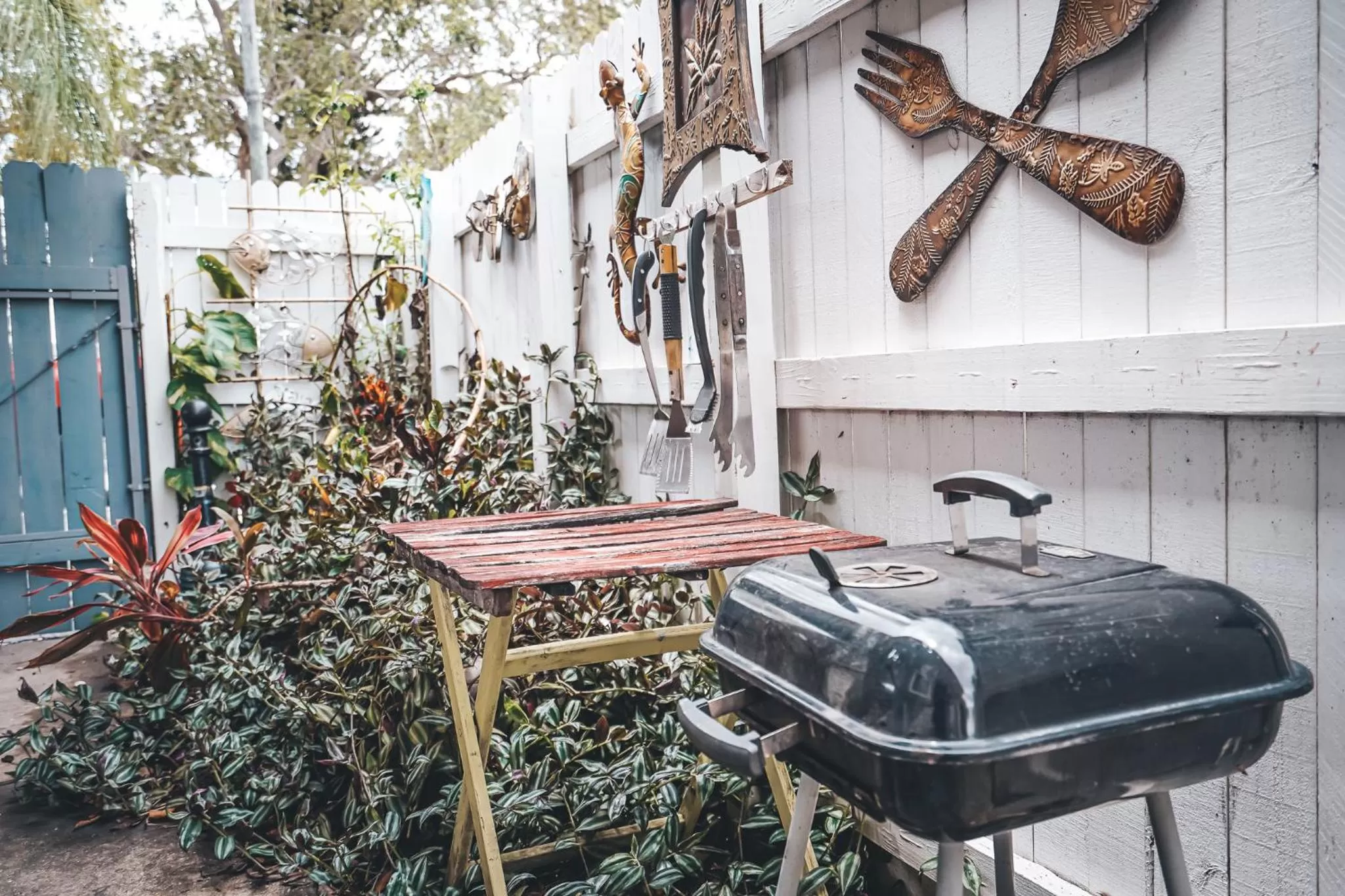 Patio in Hollywood Light Haven Lodge