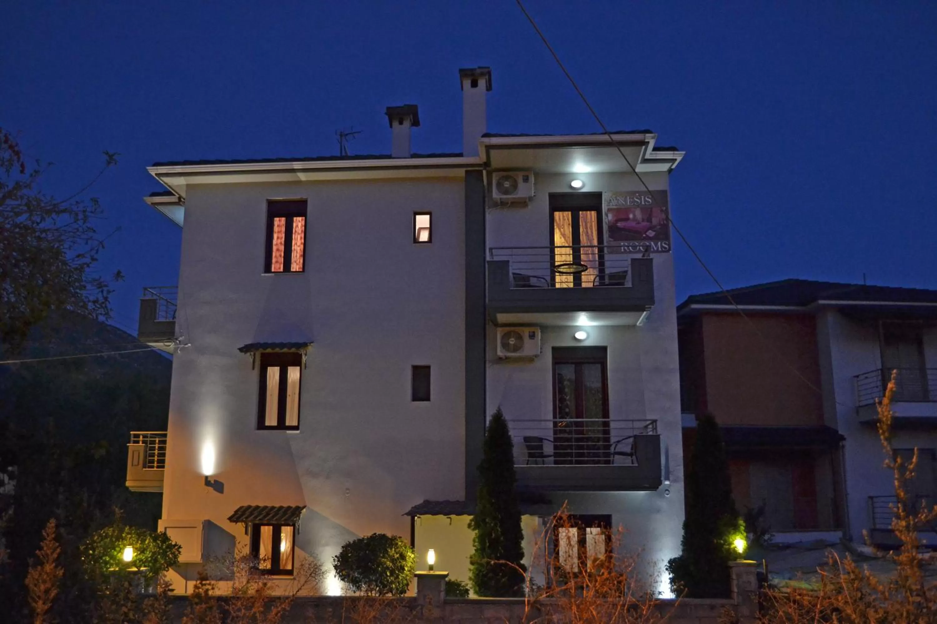 Property building in Anesis