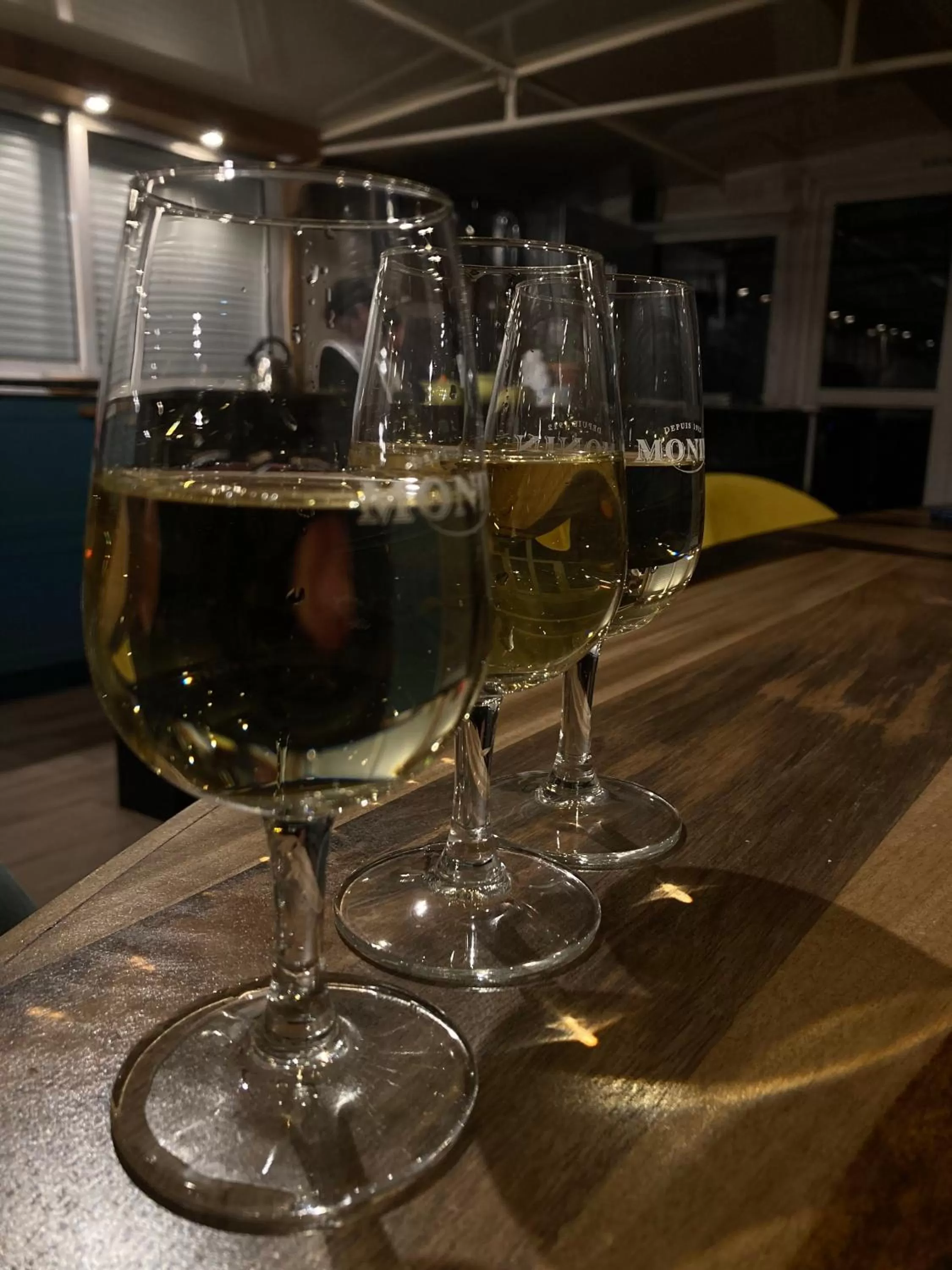 Drinks in Péniche Le Pescalune - Chambre d'hôtes