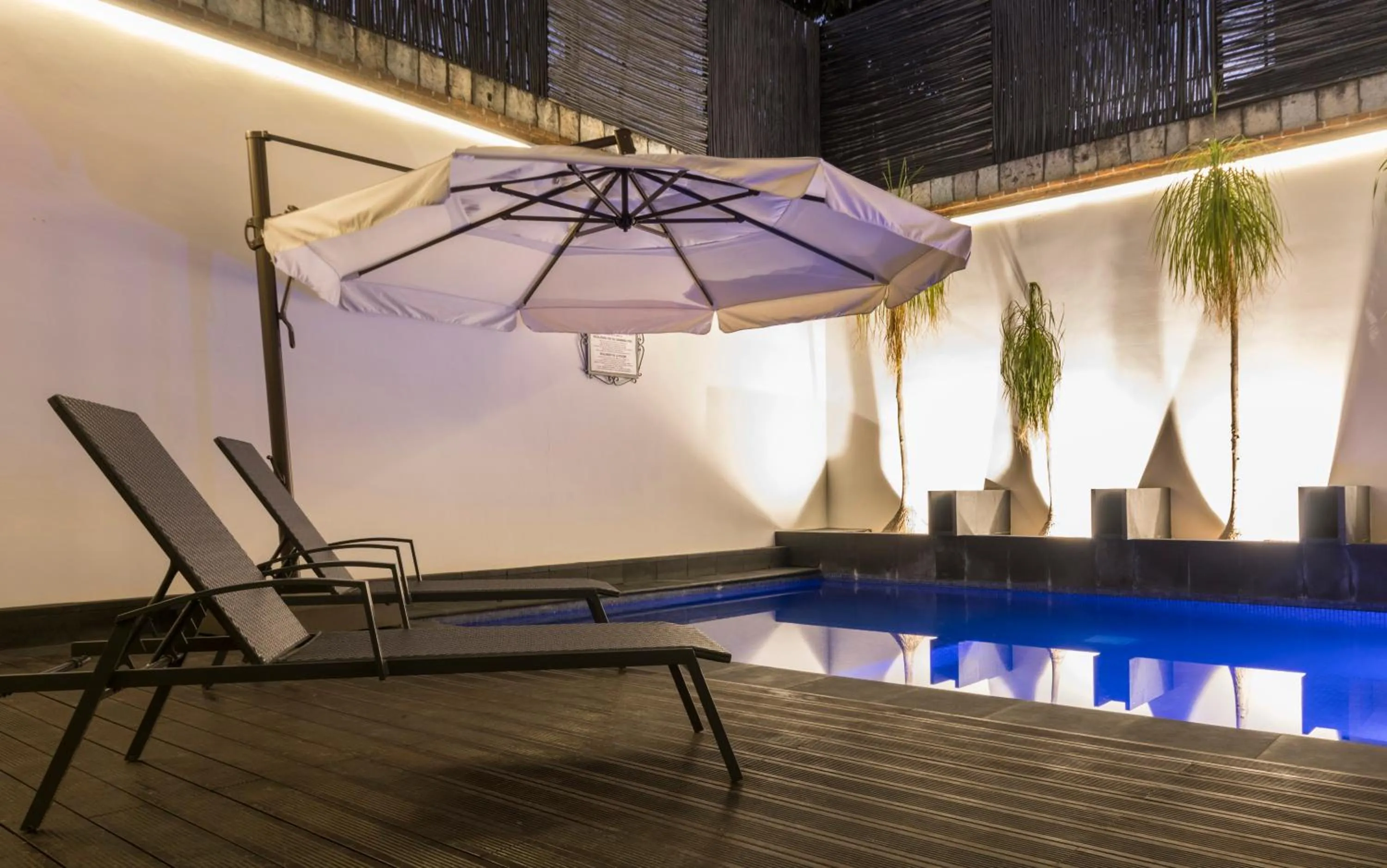 Pool view in Hotel Boutique Naura Centro