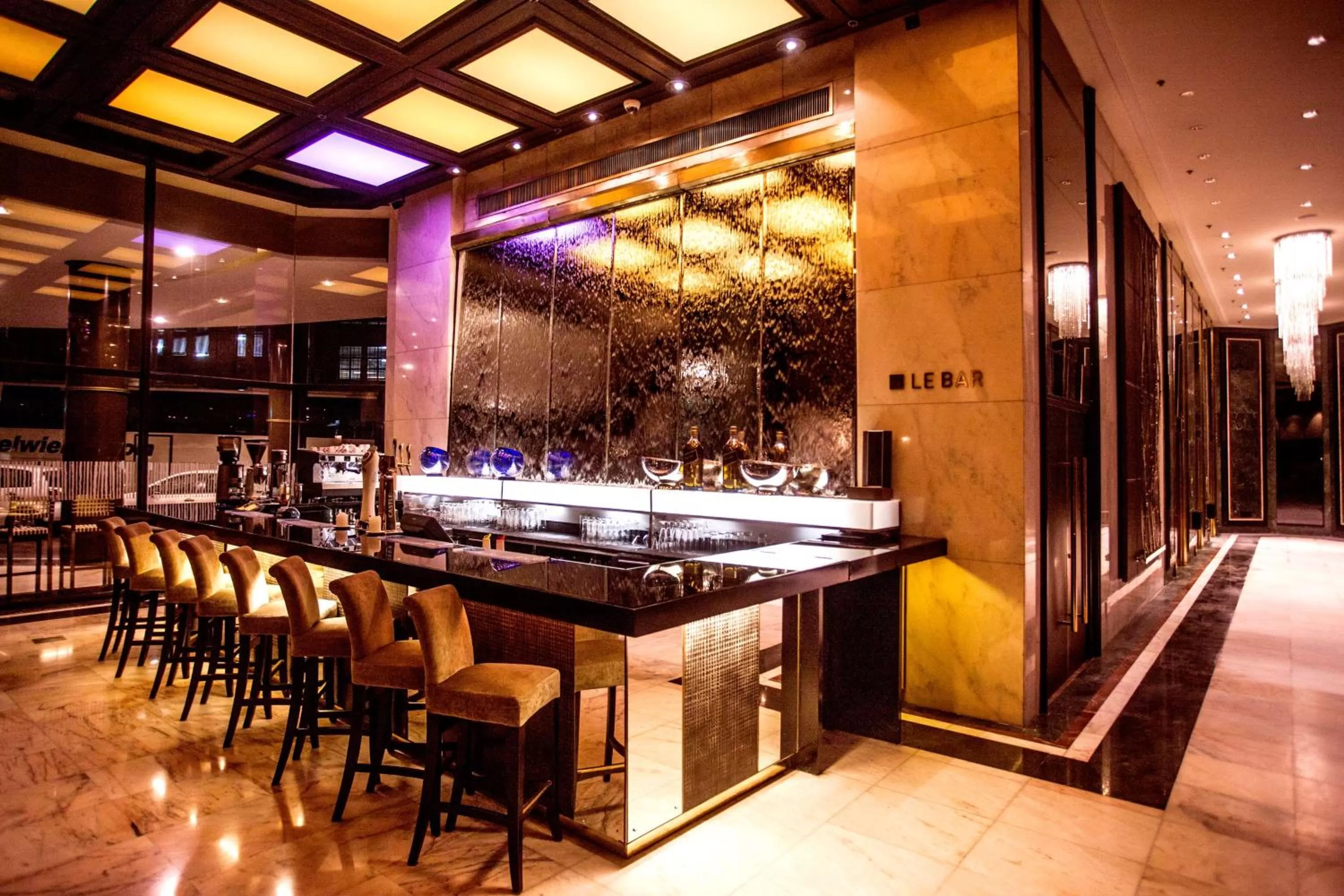 Lounge or bar in Southern Sun Cape Sun