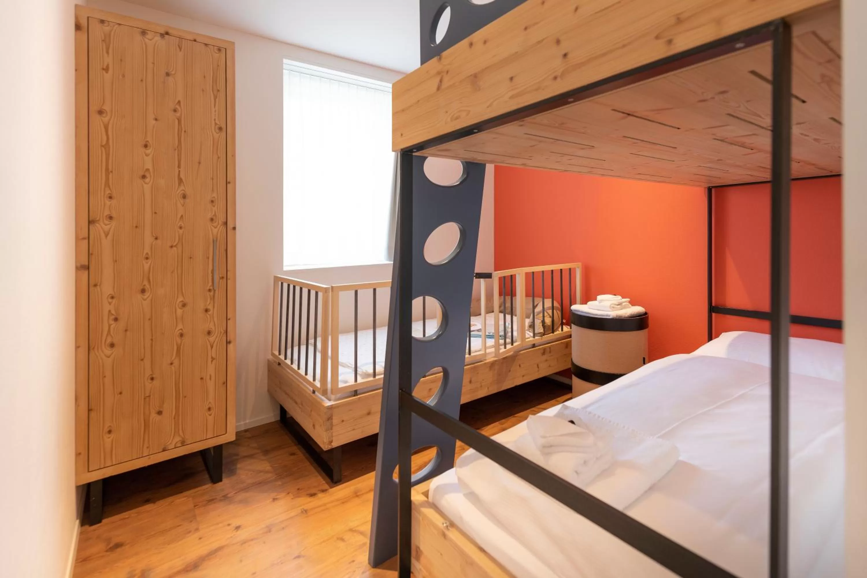 children, Bed in Randolins Familienresort