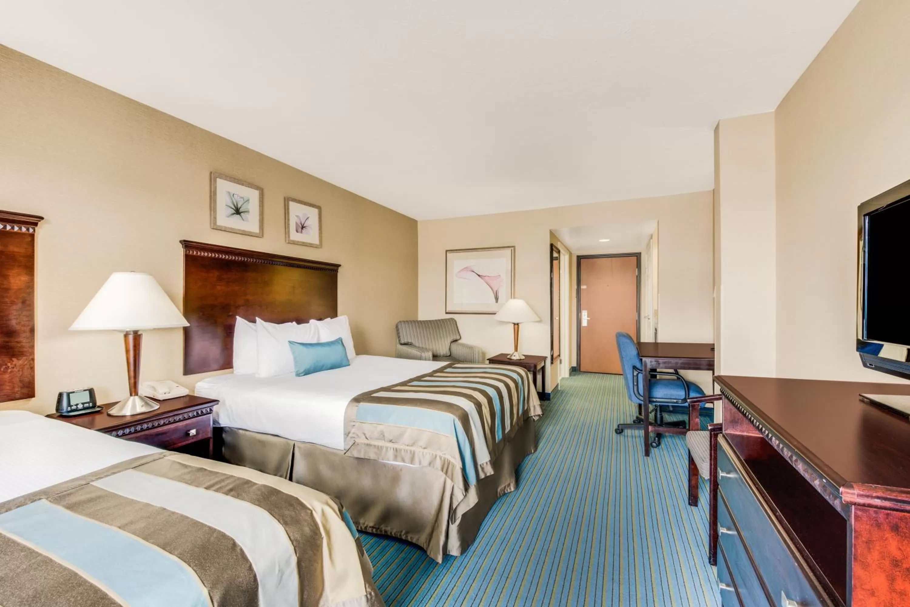 Bed in Wingate by Wyndham - York