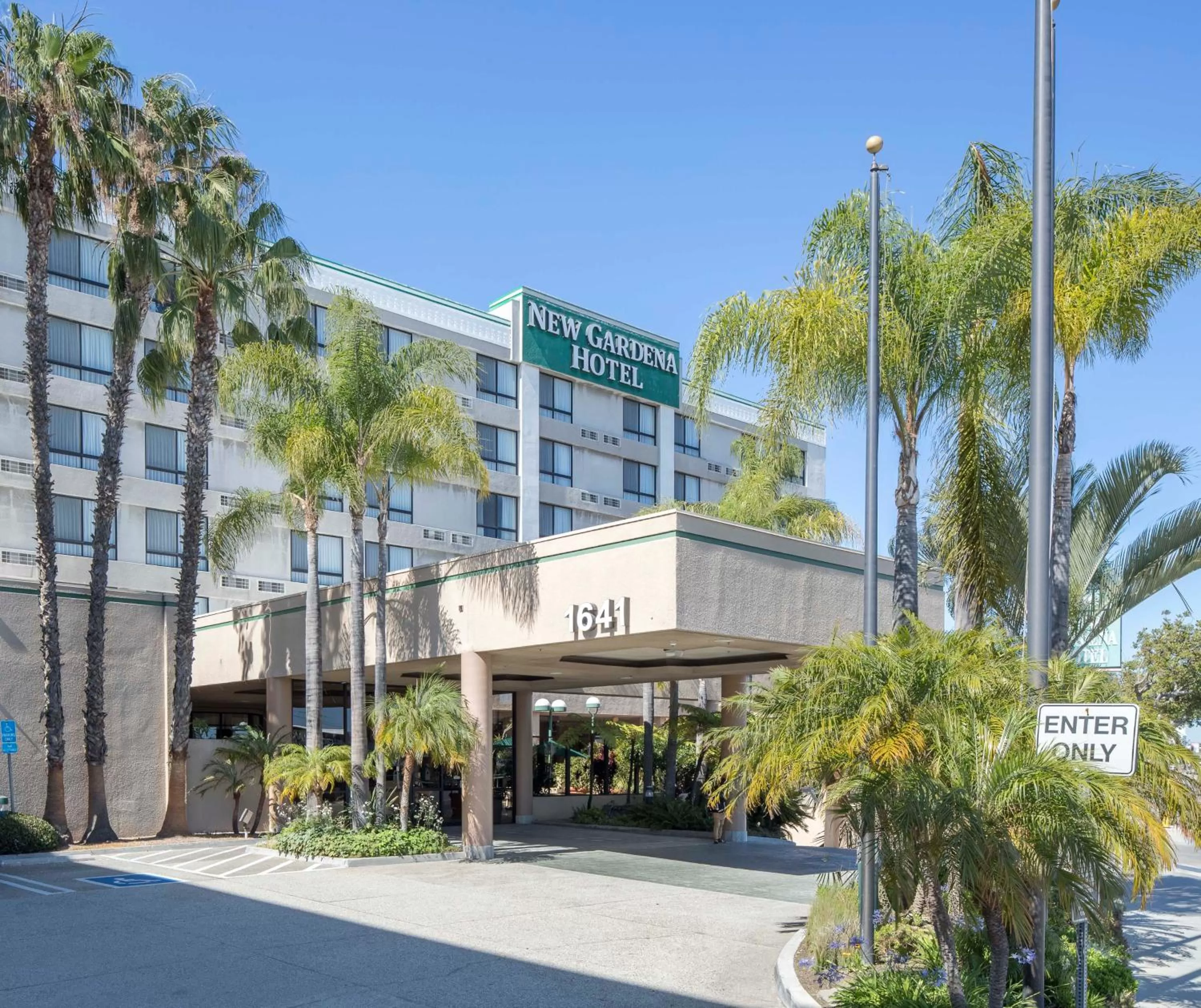 Property building in New Gardena Hotel