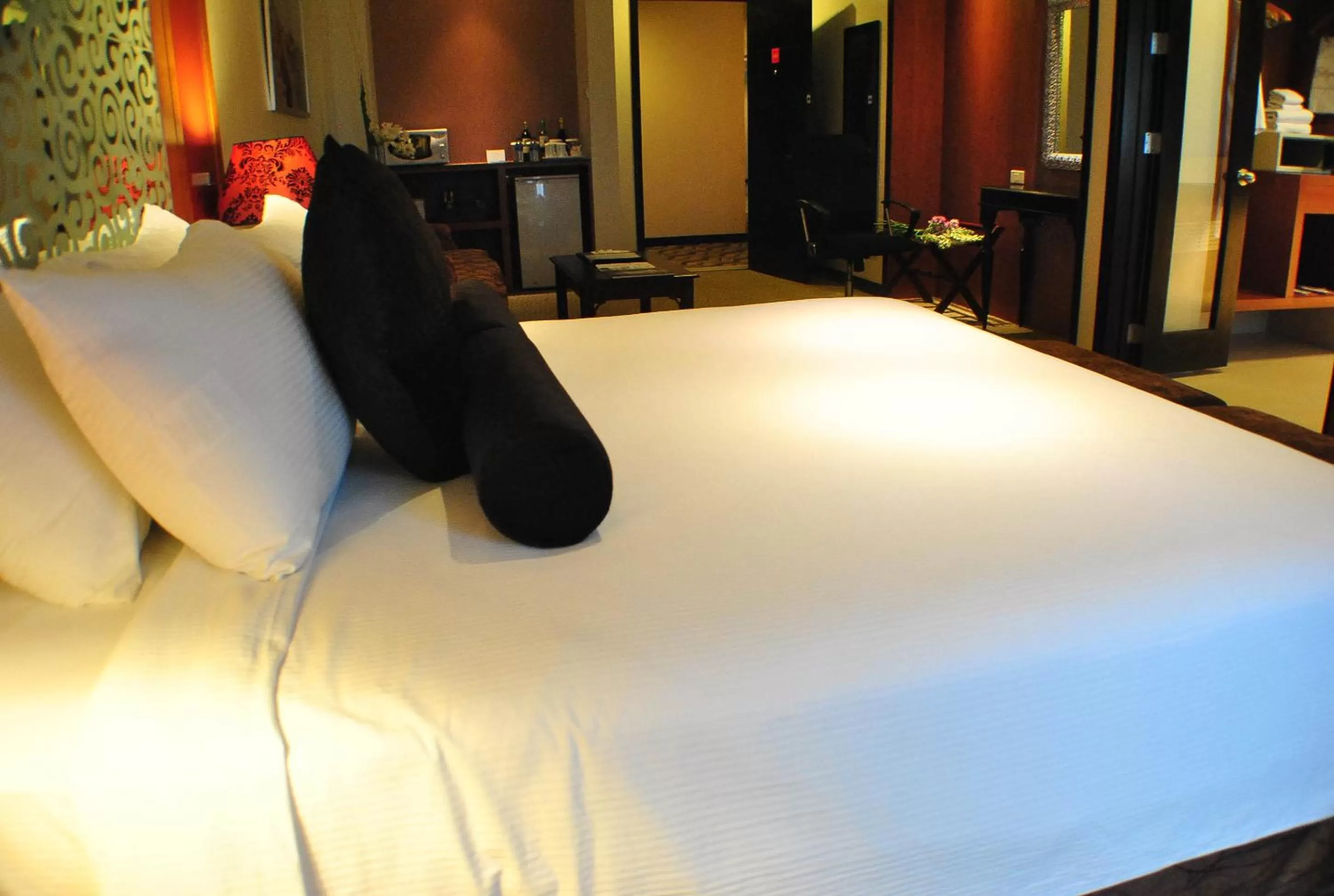 Bed in Hotel Elizabeth Cebu