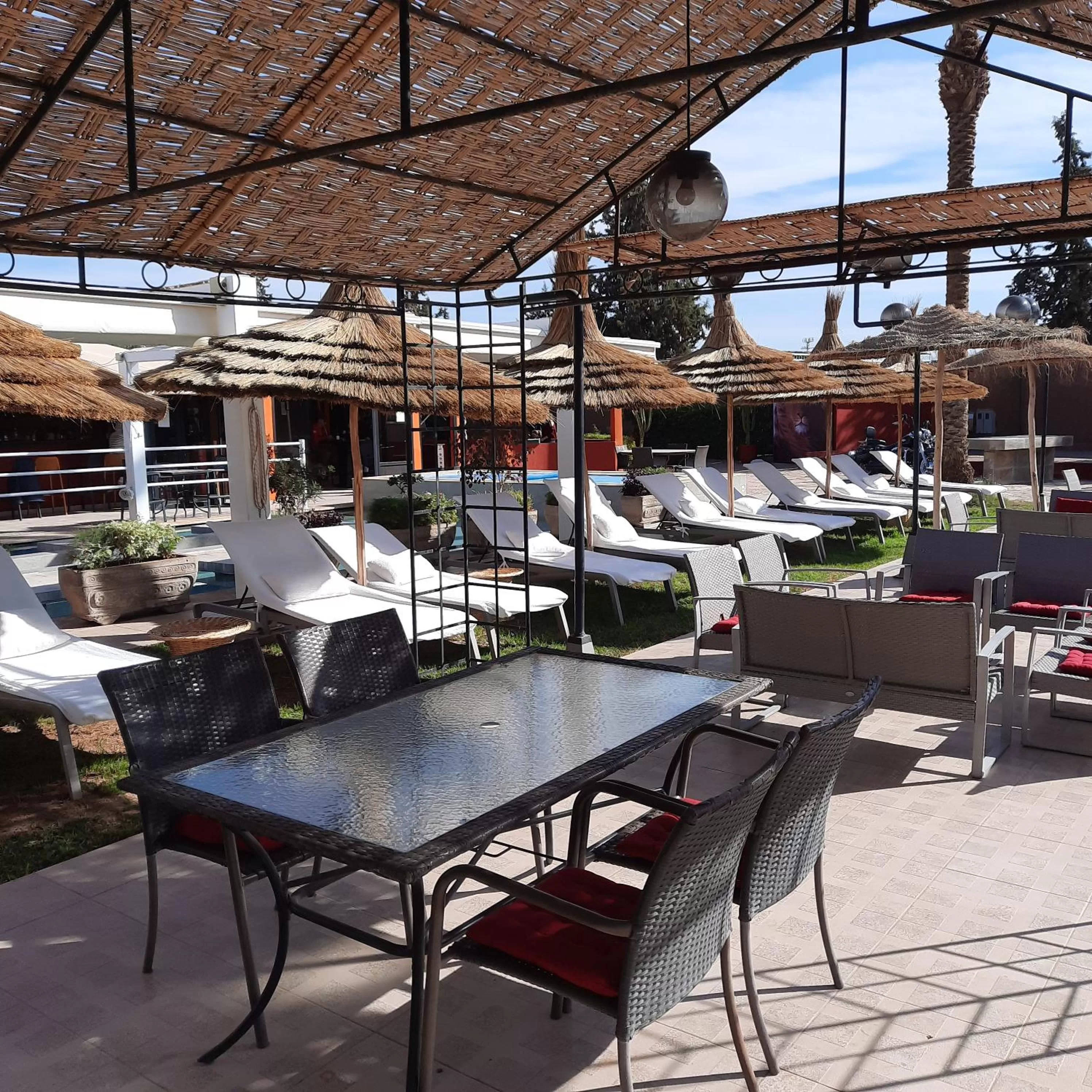 Restaurant/Places to Eat in Résidence Habiba