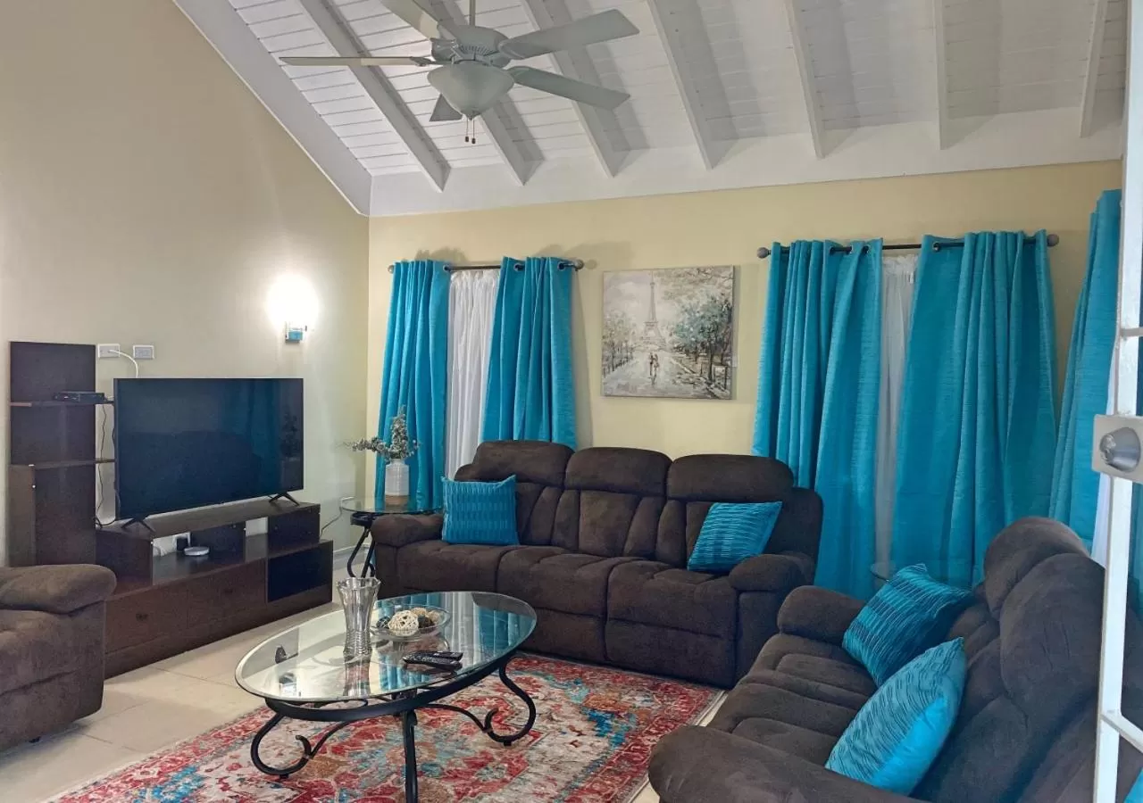 Living room, Seating Area in Jamnick Vacation Rentals - Richmond, St Ann, Jamaica